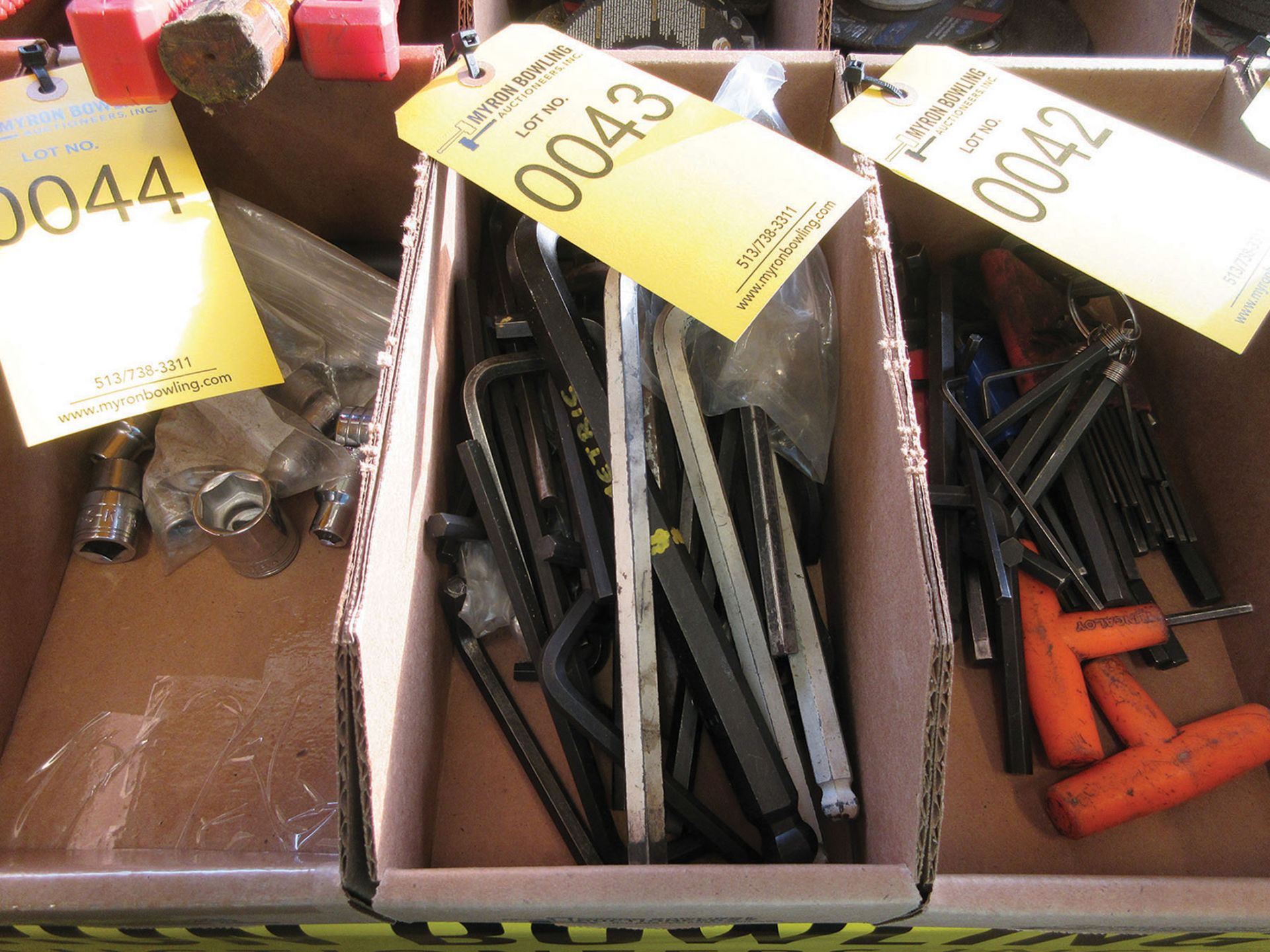 ASSORTED ALLEN WRENCHES