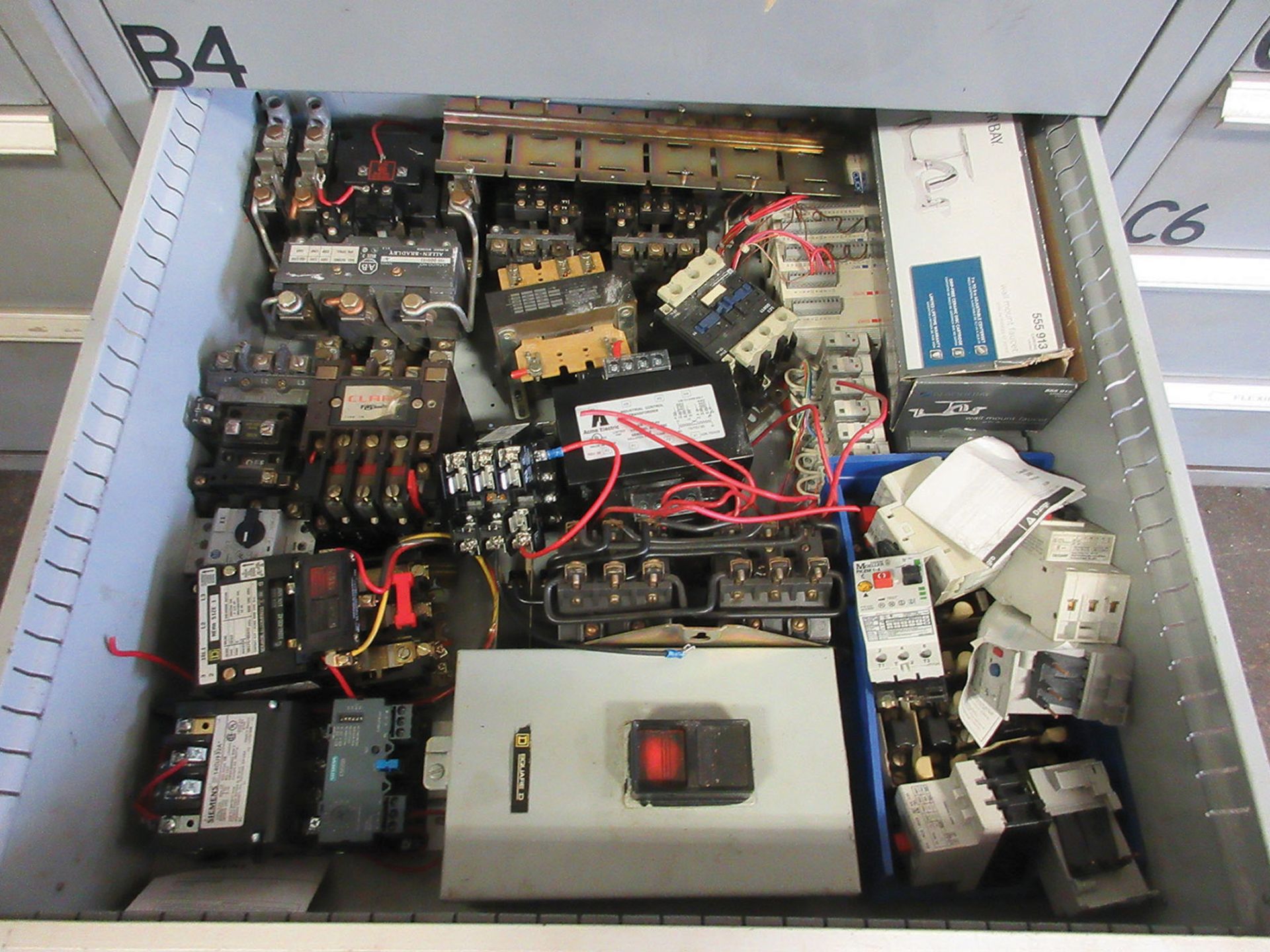 STOR-LOC 6-DRAWER CABINET WITH CONTENTS; SWITCHES, ASSORTED HARDWARE, AND TRANSFORMERS - Image 4 of 5