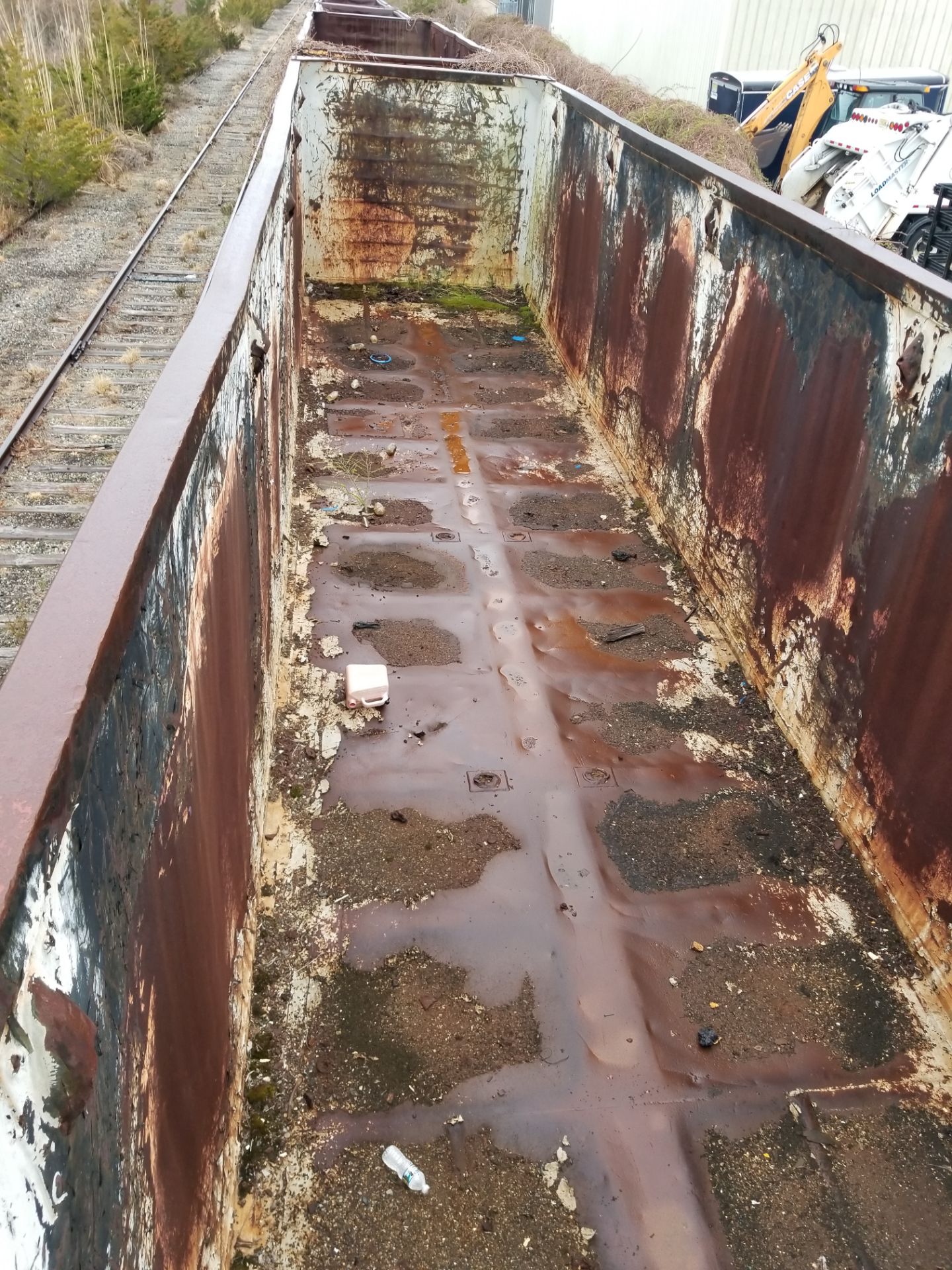 LOT 3 - (X 5) HIGH-SIDED GONDOLA RAIL CARS (CAPE MAY, NJ) (3-1) SRXX 4308 HIGH-SIDED GONDOLA RAIL - Image 8 of 19