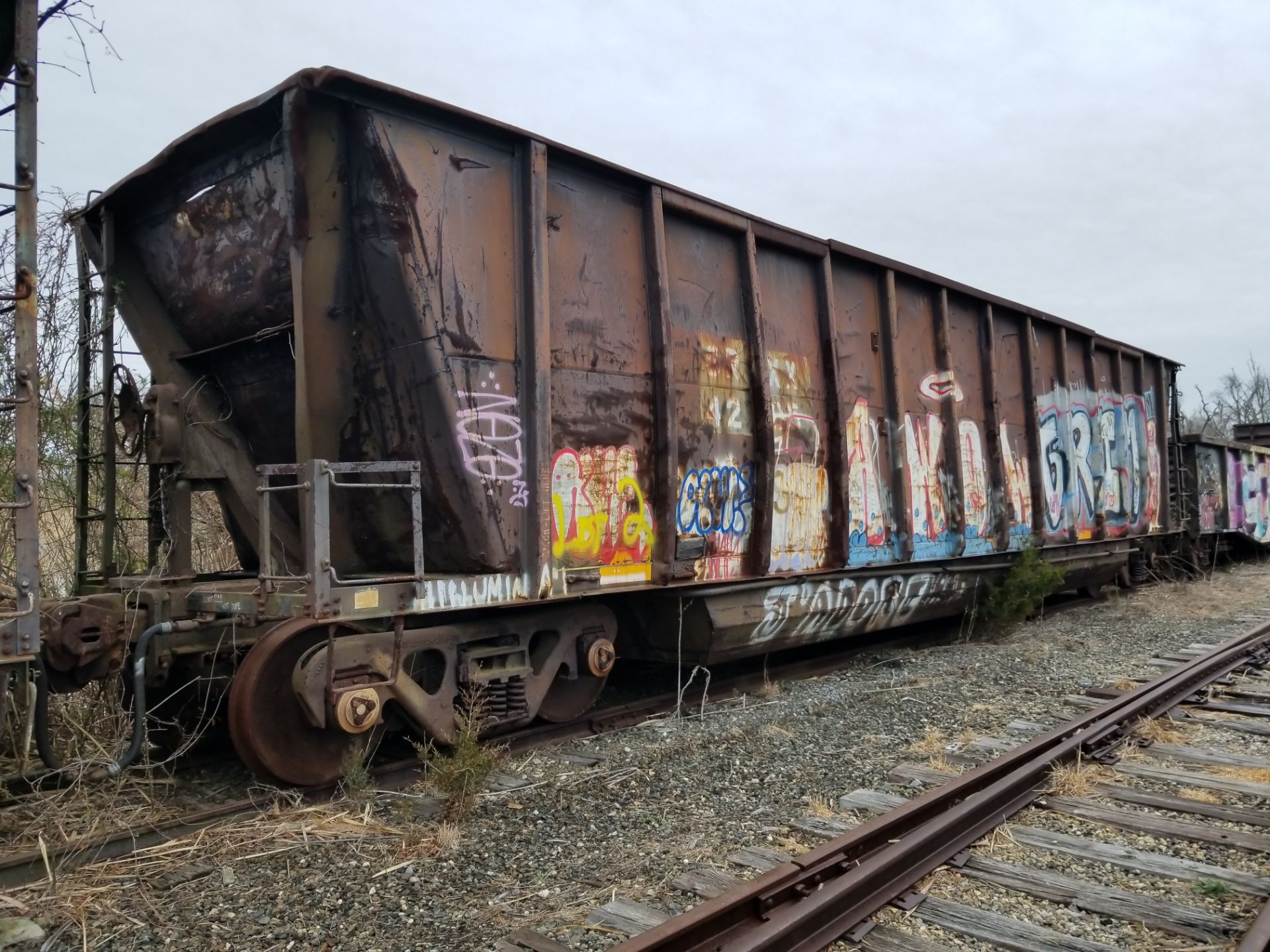 LOT 2 - (X 6) BATH TUB BELLY GONDOLA RAIL CARS (CAPE MAY, NJ) (2-1) SRXX 4207 BATH TUB BELLY GONDOLA - Image 8 of 23