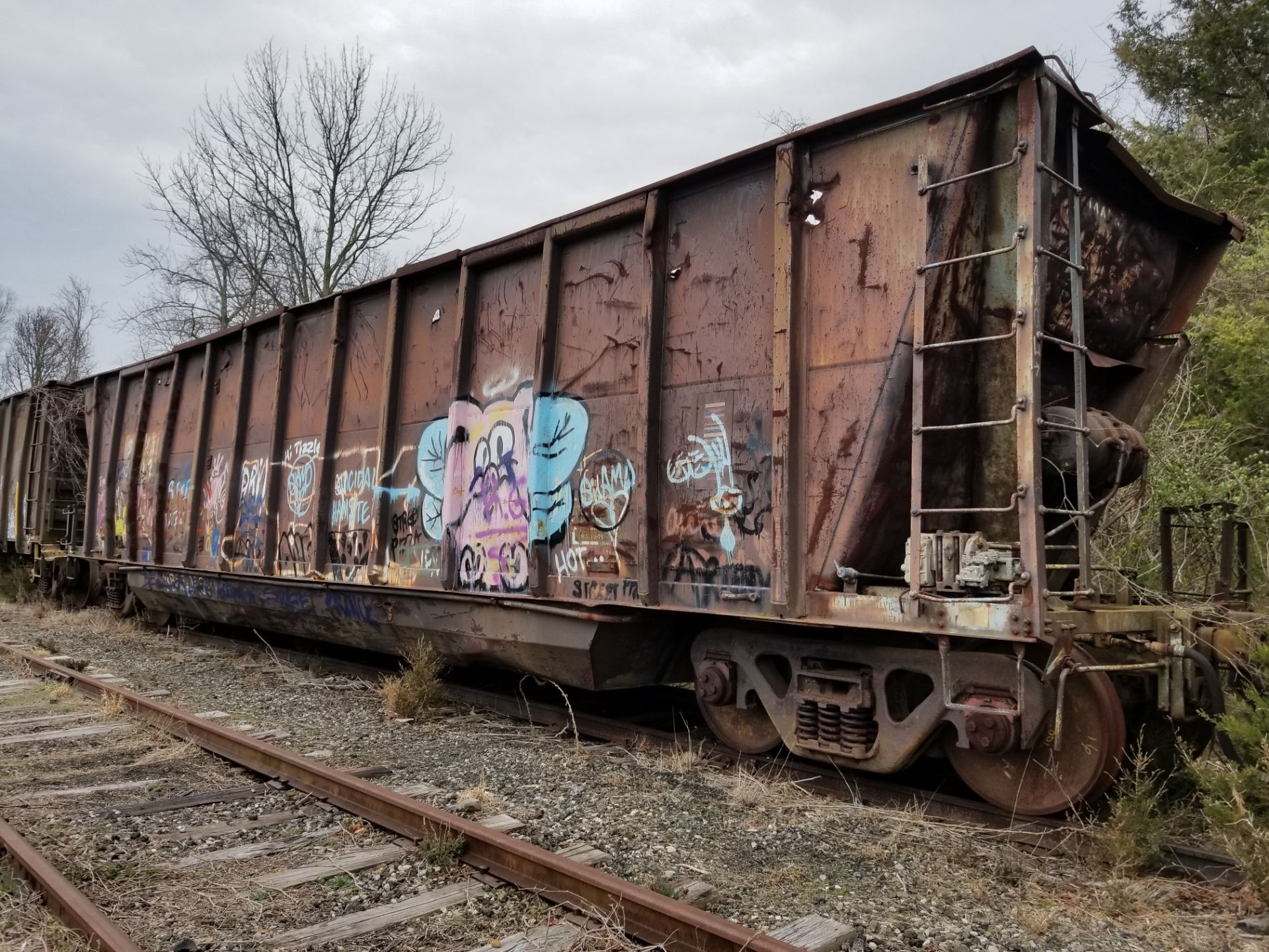 LOT 2 - (X 6) BATH TUB BELLY GONDOLA RAIL CARS (CAPE MAY, NJ) (2-1) SRXX 4207 BATH TUB BELLY GONDOLA - Image 19 of 23