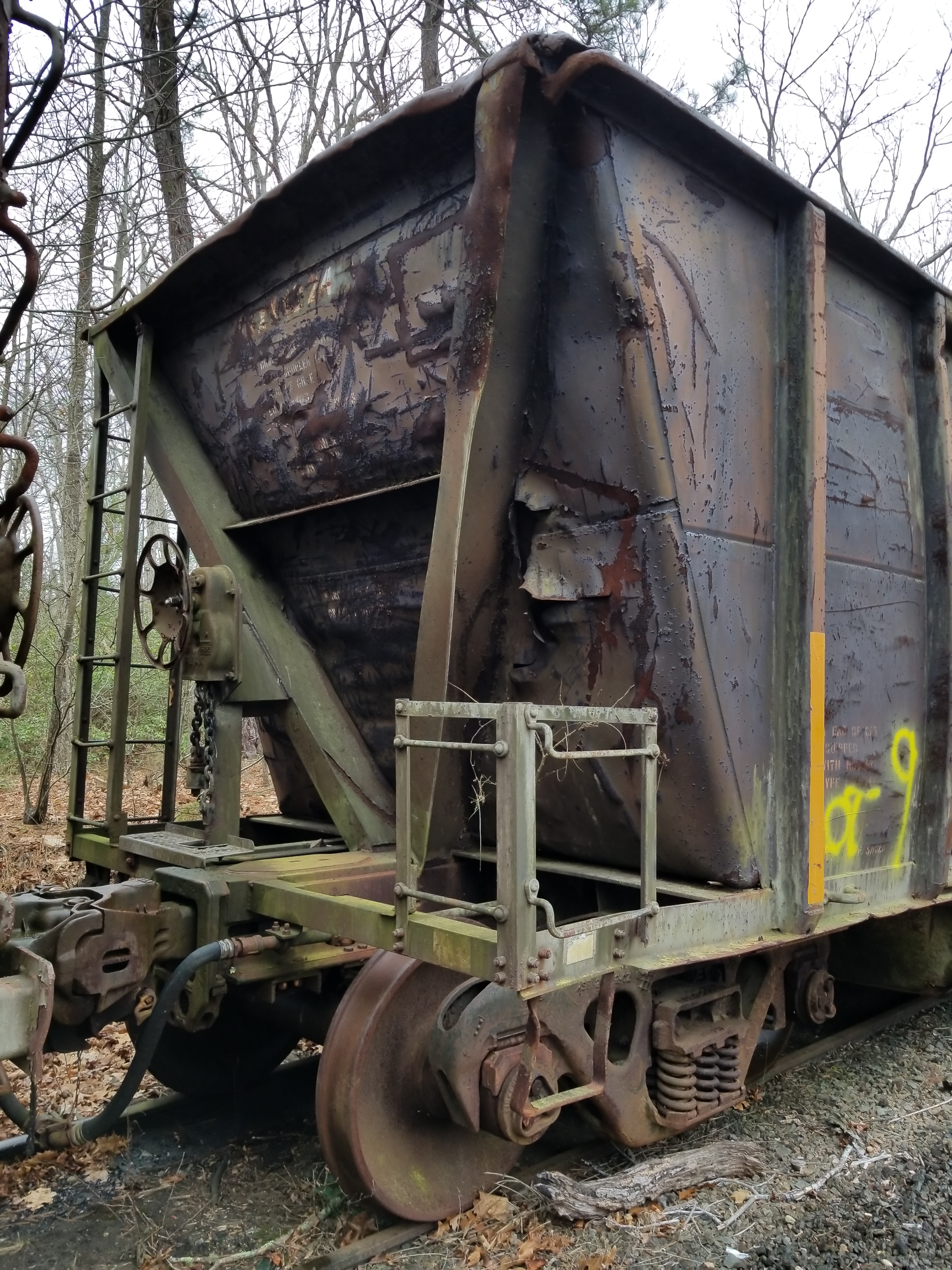 LOT 9 (X 3) BATH TUB BELLY GONDOLA RAIL CARS (DENNISVILLE, NJ) (91