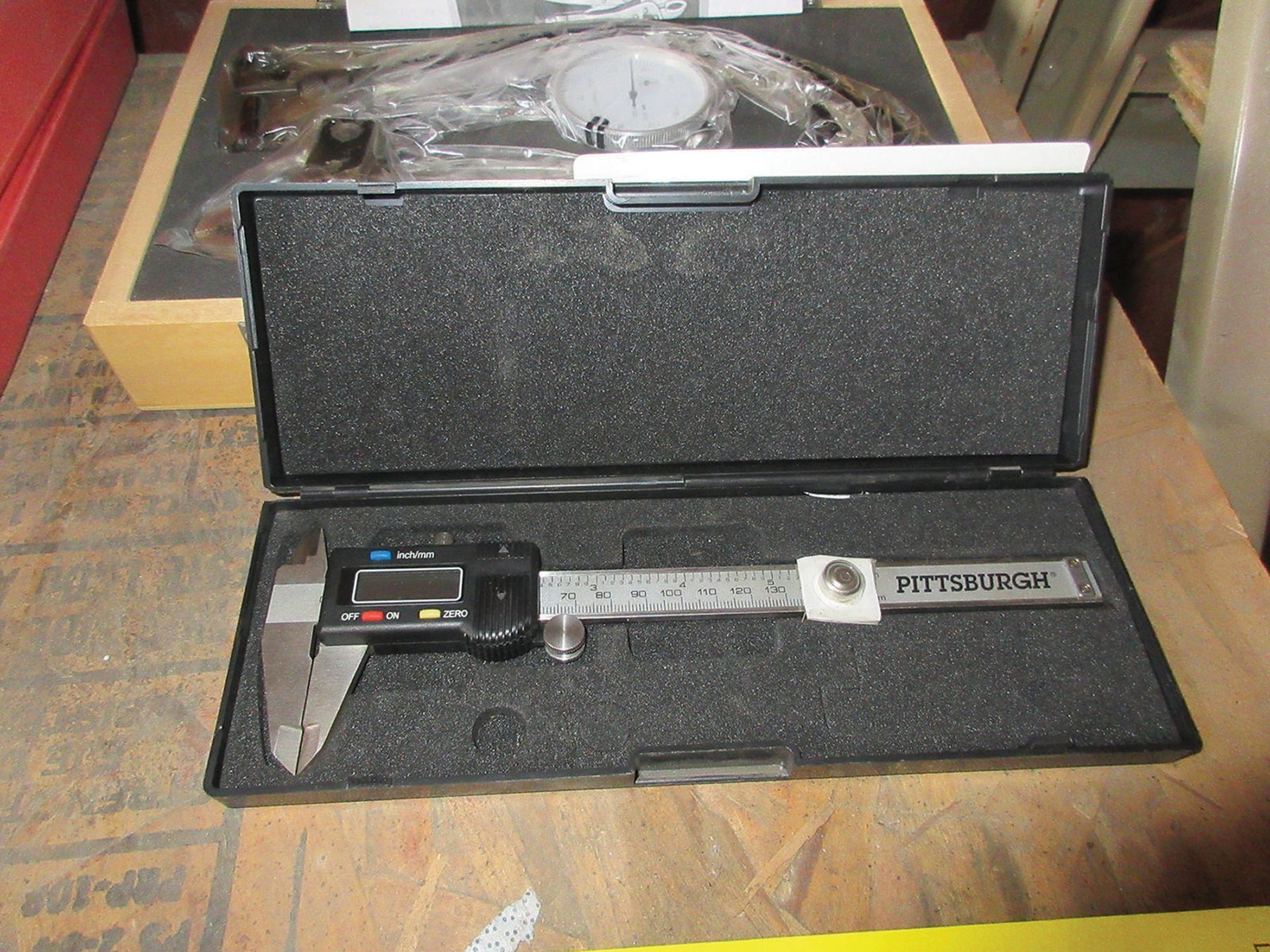 PITTSBURGH DIGITAL CALIPER