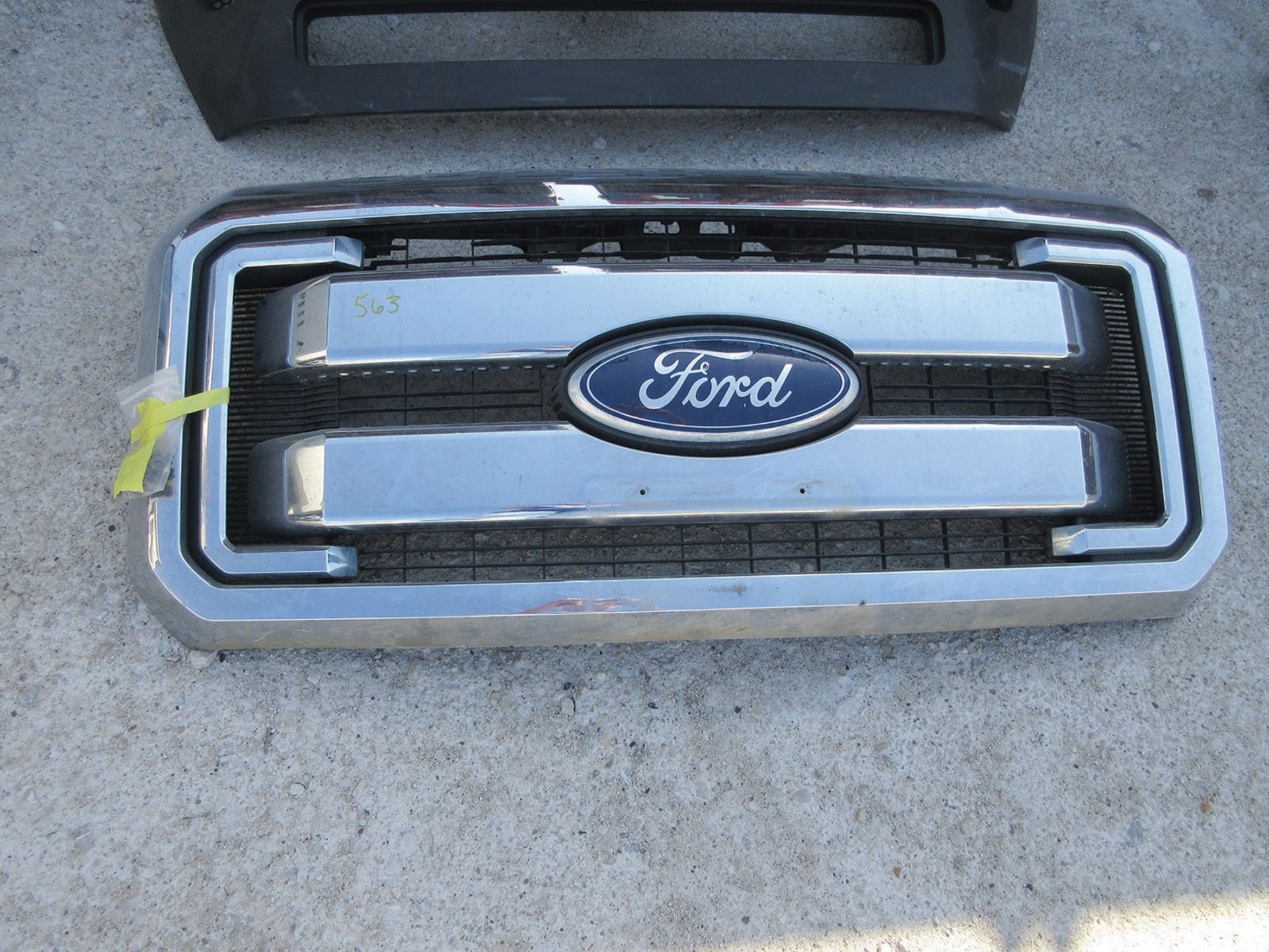 FORD GRILL