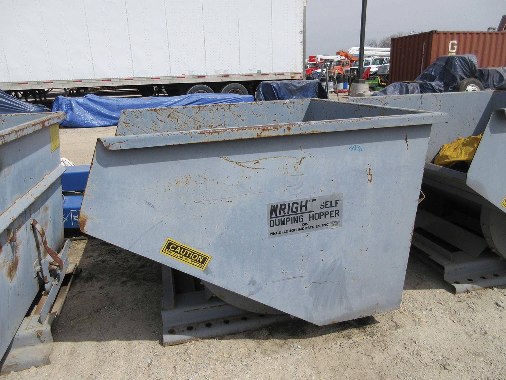 WRIGHT 3-YARD SELF DUMPING HOPPER