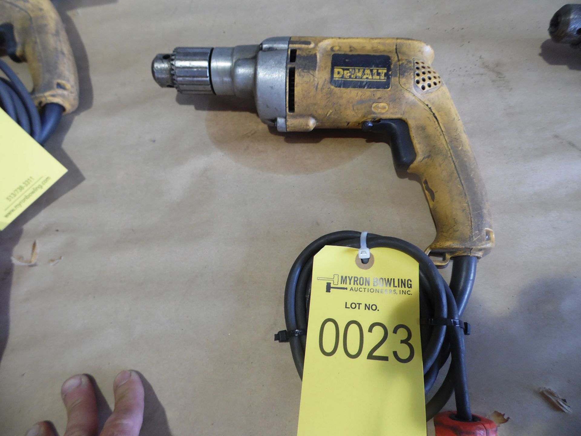 DEWALT 1/2'' DRILL