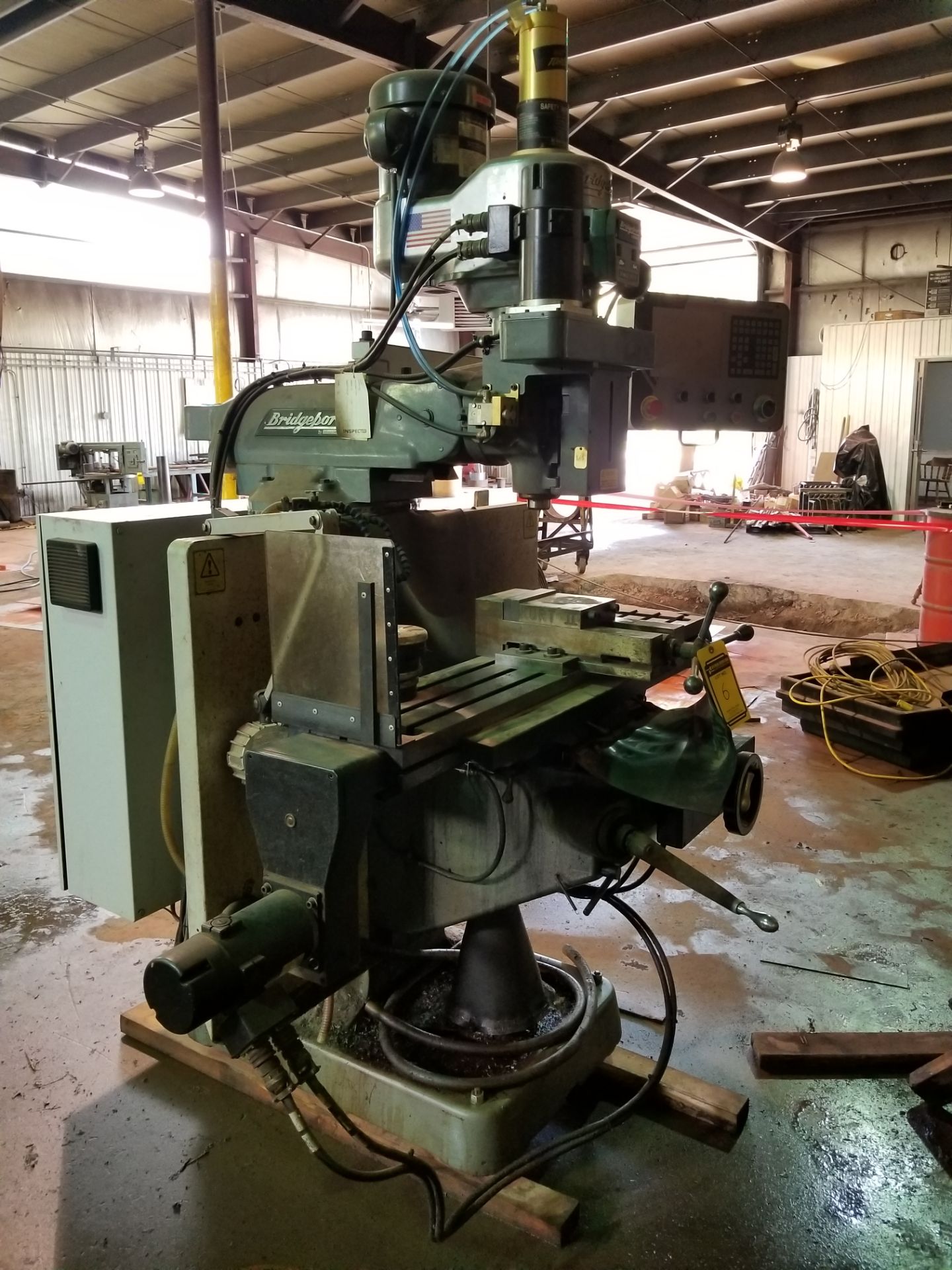 BRIDGEPORT CNC 3-AXIS VERTICAL MILL, S/N HDNG0714Z, 9'' X 49'' TABLE, BRIDGEPORT EZ PLUS CONTROL - Image 4 of 8