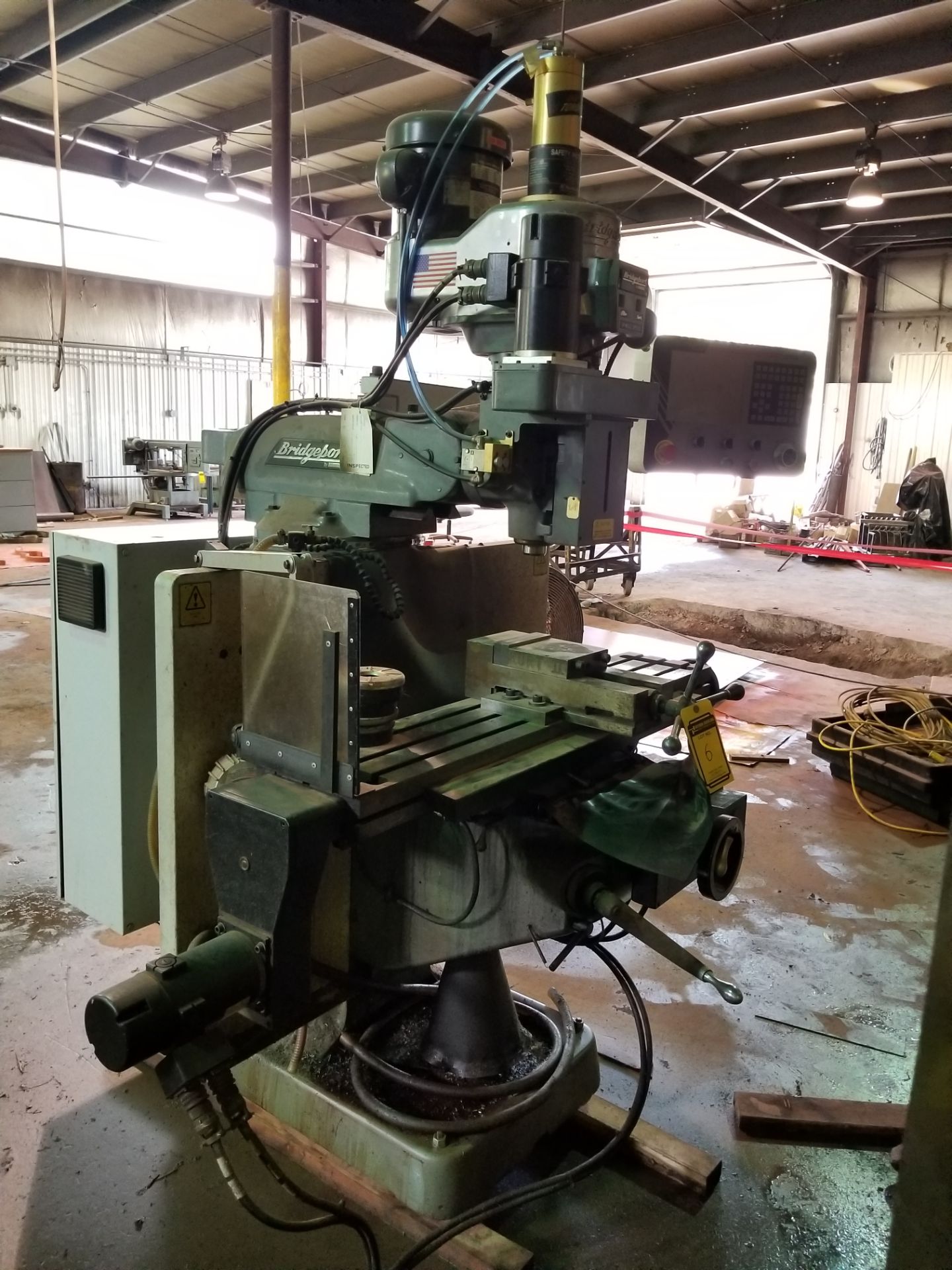 BRIDGEPORT CNC 3-AXIS VERTICAL MILL, S/N HDNG0714Z, 9'' X 49'' TABLE, BRIDGEPORT EZ PLUS CONTROL - Image 5 of 8