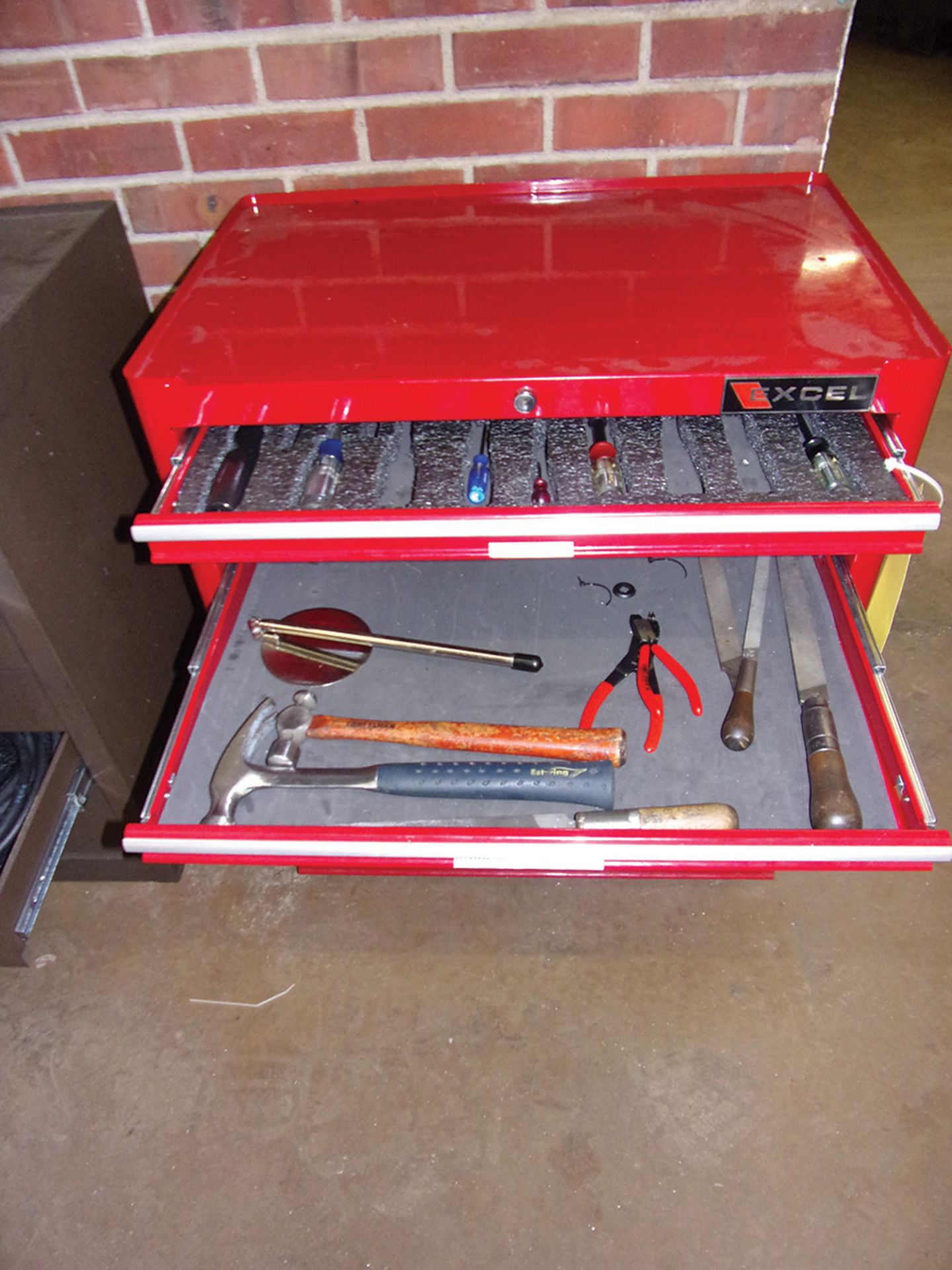 EXCEL 7-DRAWER TOOL CHEST WITH TOOLS