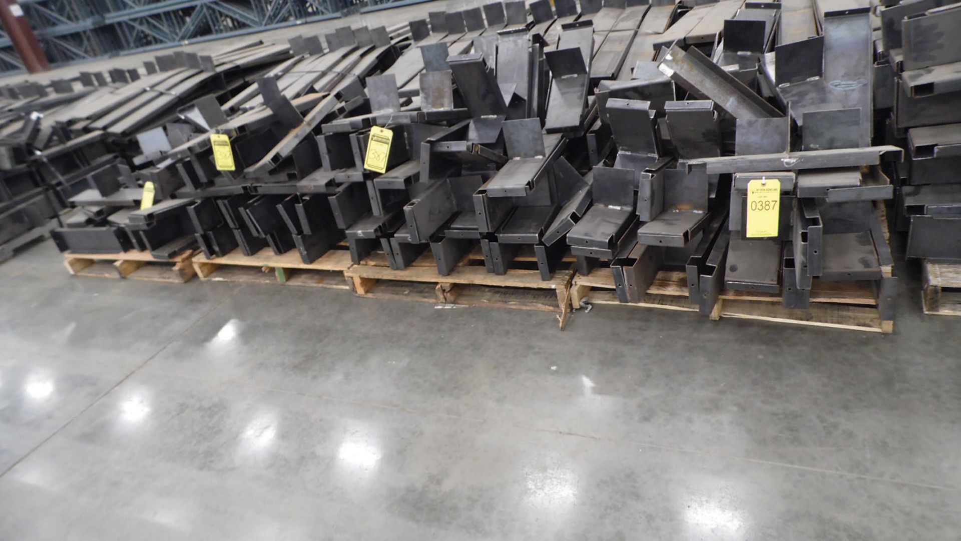 PALLET RACKING SPACERS WITH STOP PLATES (X125)