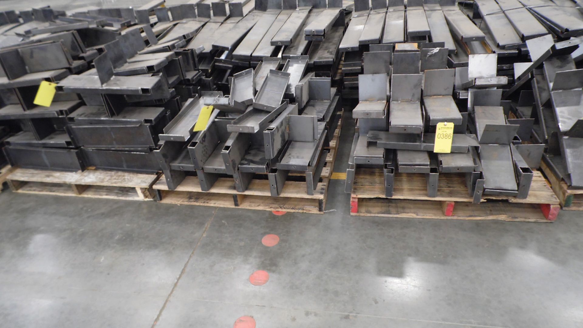 PALLET RACKING SPACERS WITH STOP PLATES (APPROX. 100)