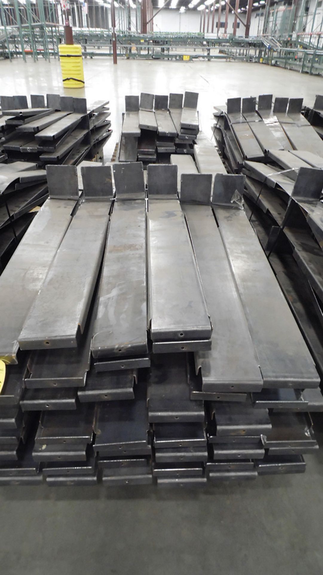 91' X 96'' PALLET RACKING STEEL DECKING (X96)