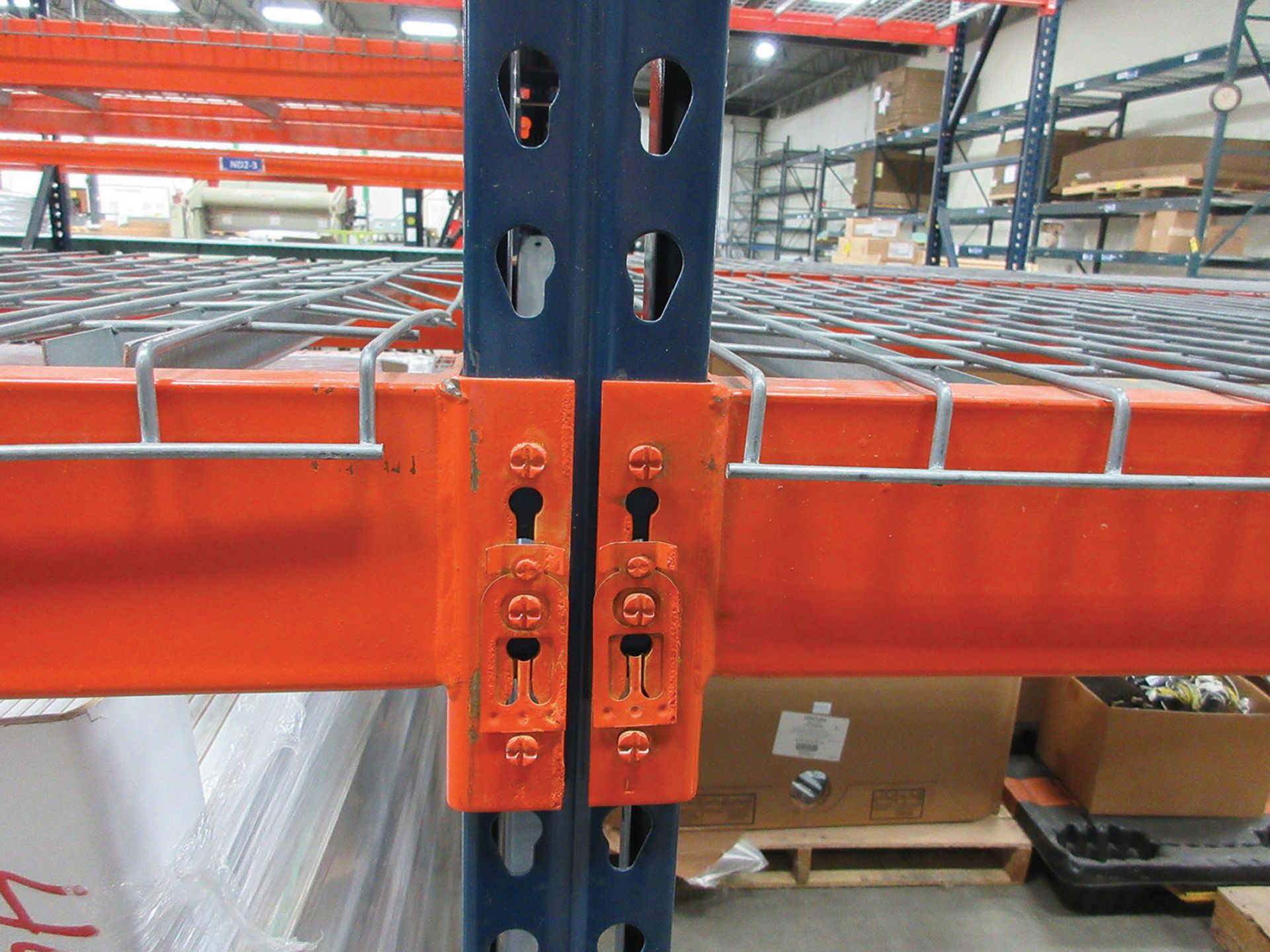 (10) SECTIONS OF STEEL KING TEARDROP STYLE PALLET RACK; (11) 18' UPRIGHTS, (64) 4'' X 8' CROSSBEAMS, - Image 3 of 3