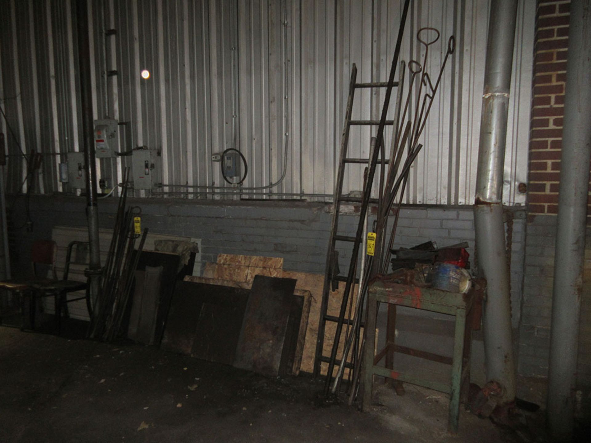 REMAINING CONTENTS OF ROOM; PUSH BARS, LADDERS, AND CHAIN HOIST - Image 2 of 2