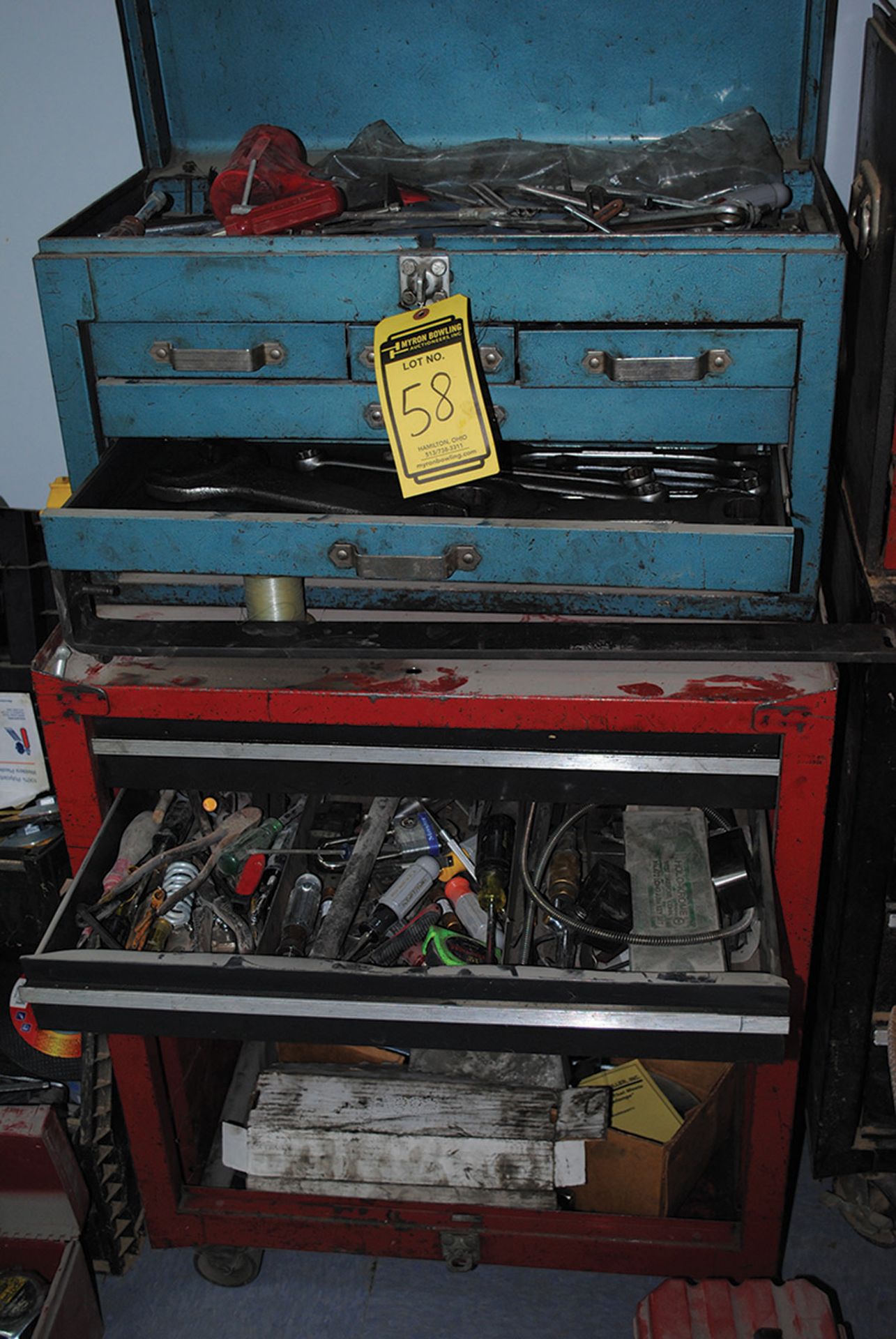 CRAFTSMAN ROLLING TOOLBOX WITH CONTENTS