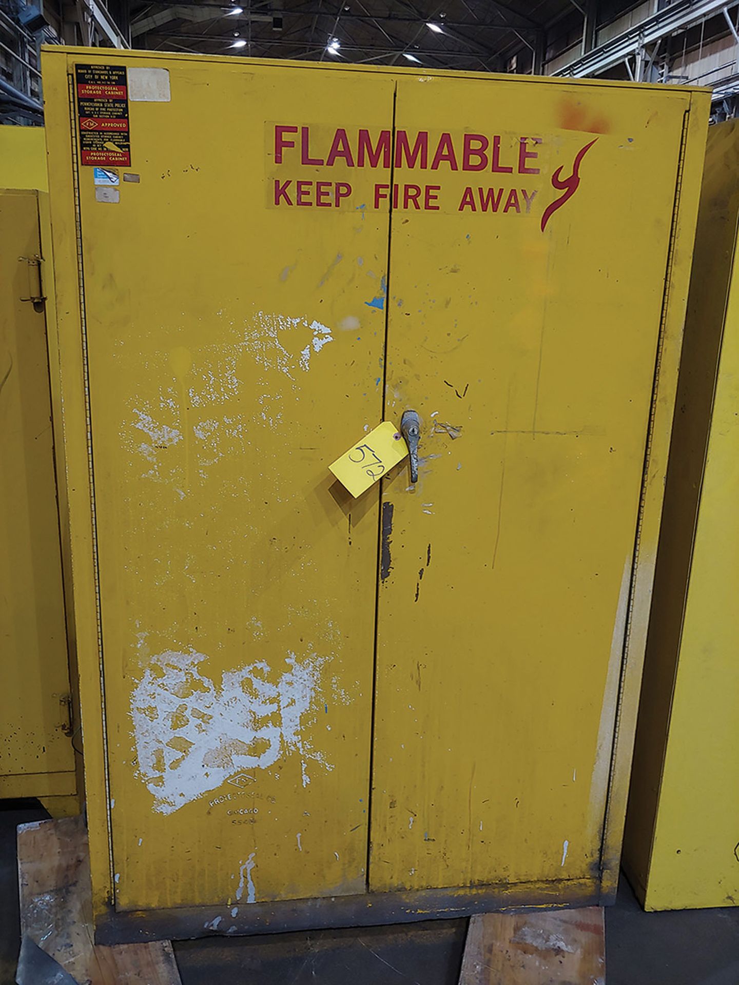 PROTECTOSEAL FLAMMABLE MATERIALS CABINET