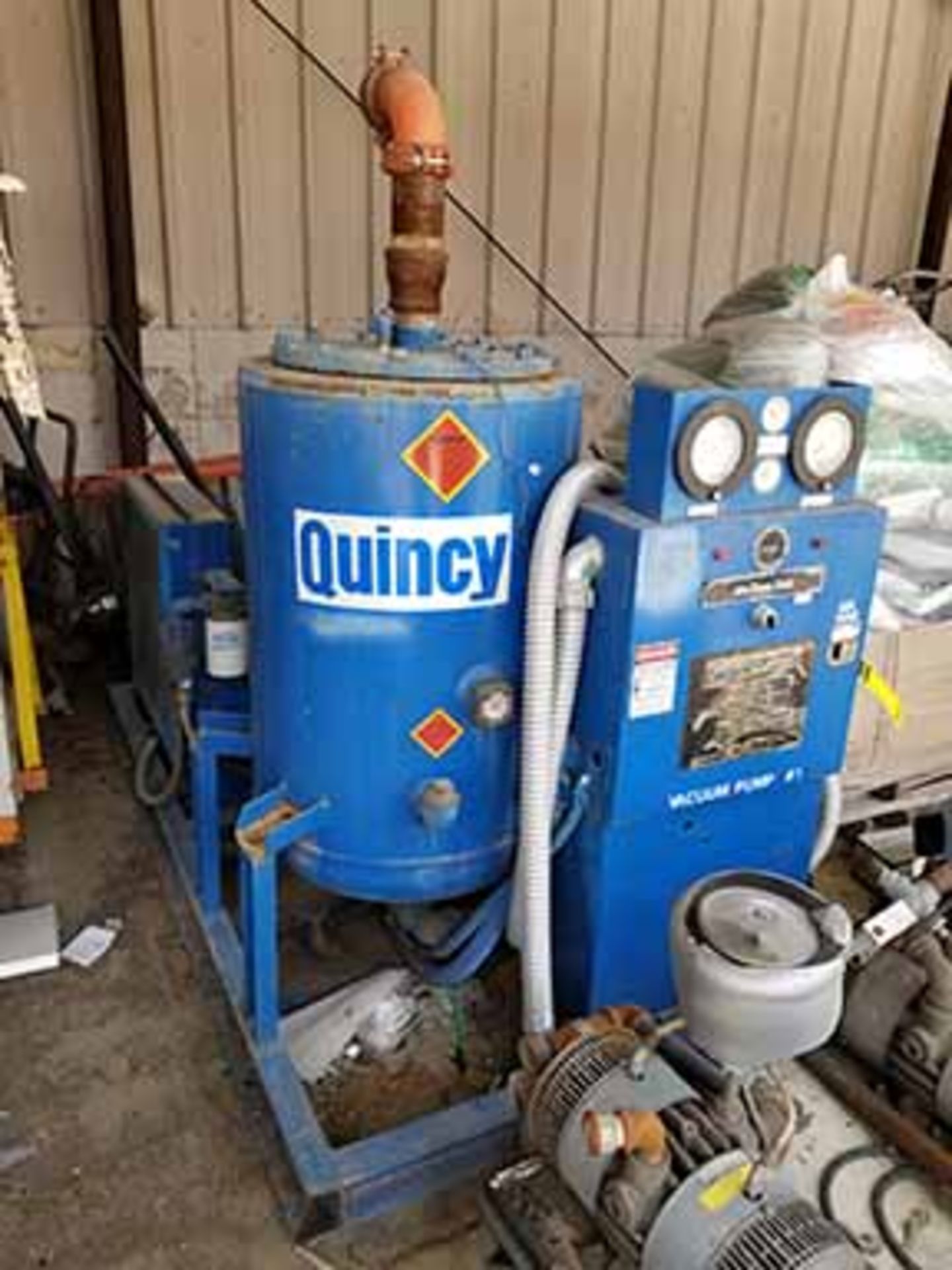 QUINCY VACUUM PUMP, 40-HP, 1,8262 HRS, SOLID STATE AUTO DEMAND CONTROL (UNKNOWN CONDITION) - Image 2 of 7