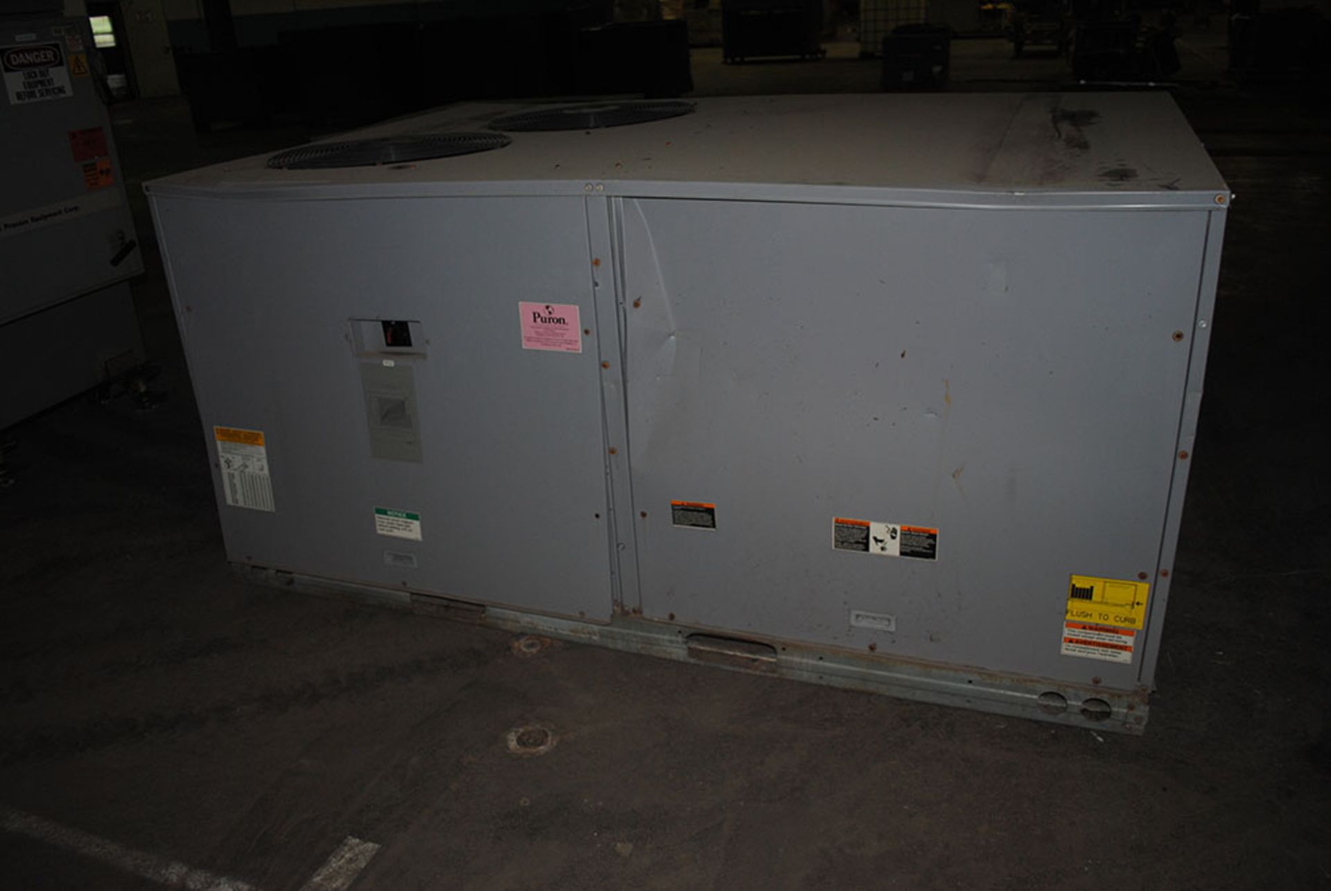 CARRIER WEATHERMAKER FURNACE; MODEL 50TC-D08A2GA0B0C0, S/N 2910G20519, 3-PHASE, 60-HZ, 460-VOLTS - Image 4 of 5