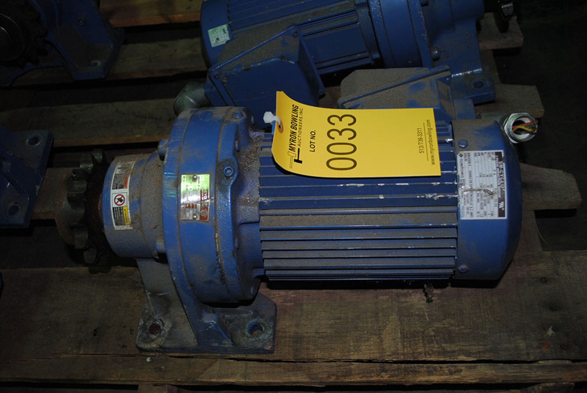 SM CYCLO 3-PHASE INDUCTION MOTOR; 2-HP, TYPE TC-FX, 230/460 VOLTS, 60-HZ