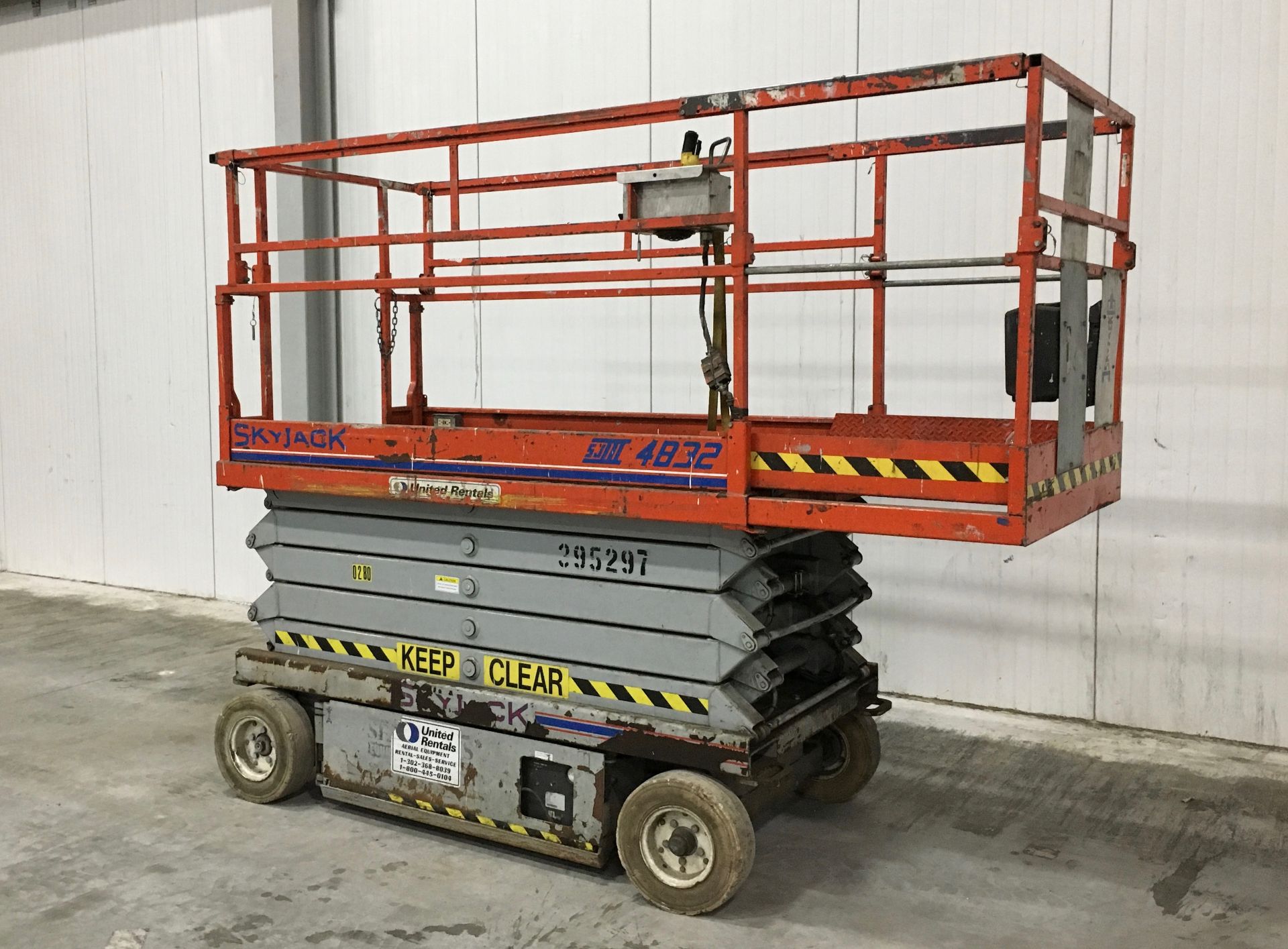 2000 SKY JACK 32' SCISSOR LIFT; MODEL SJ3-4832, S/N 87807, 24-VOLT - Image 2 of 2