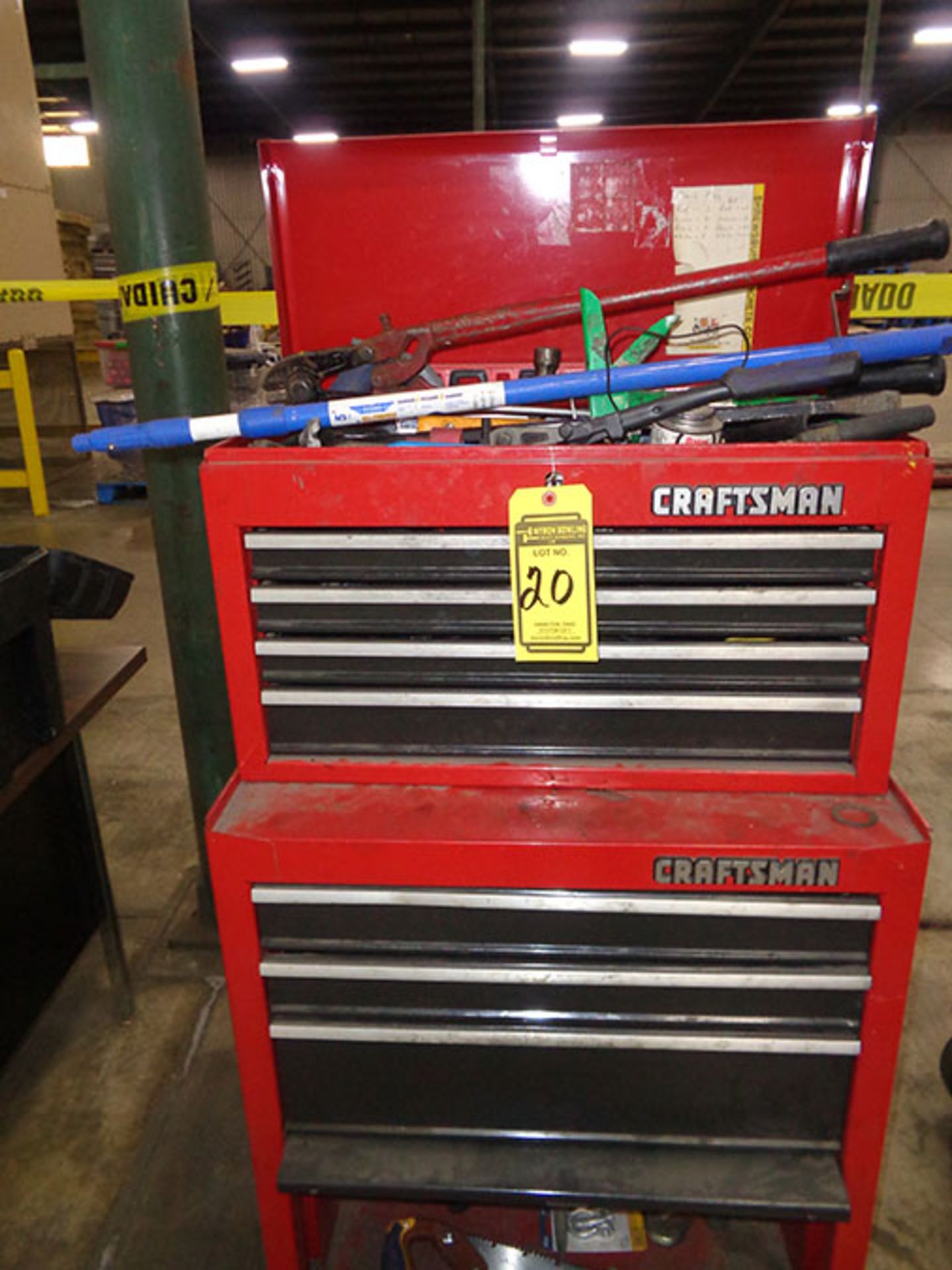 CRAFTSMAN ROLLING TOOL BOX WITH TOOLS