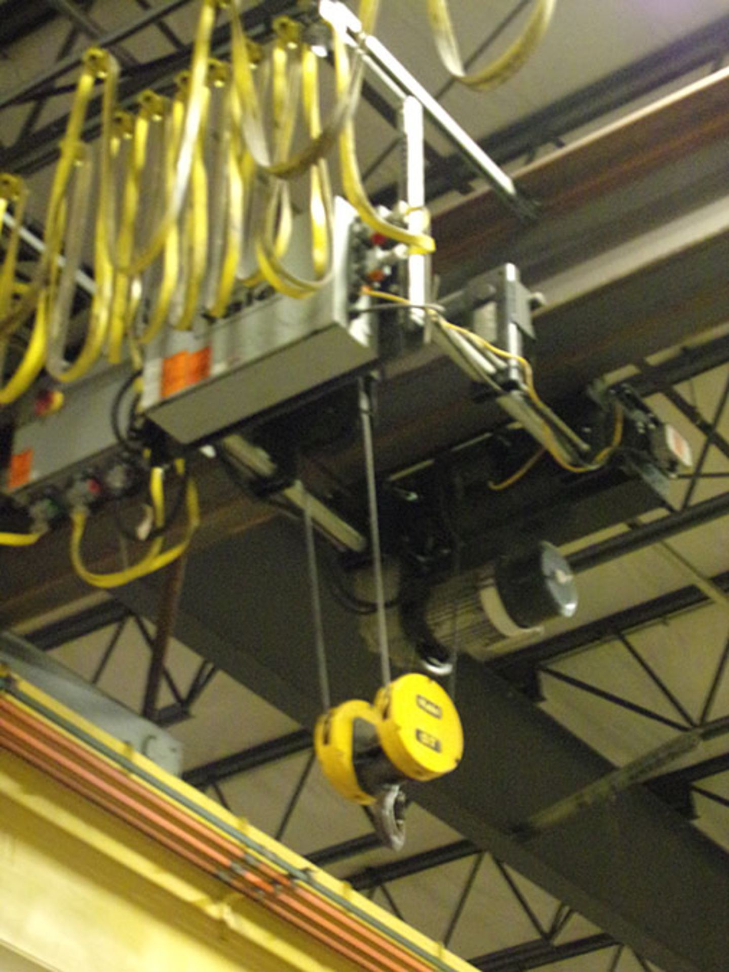 YALE 5-TON TOP RUNNING CRANE (D4) WITH PENDANT CONTROL