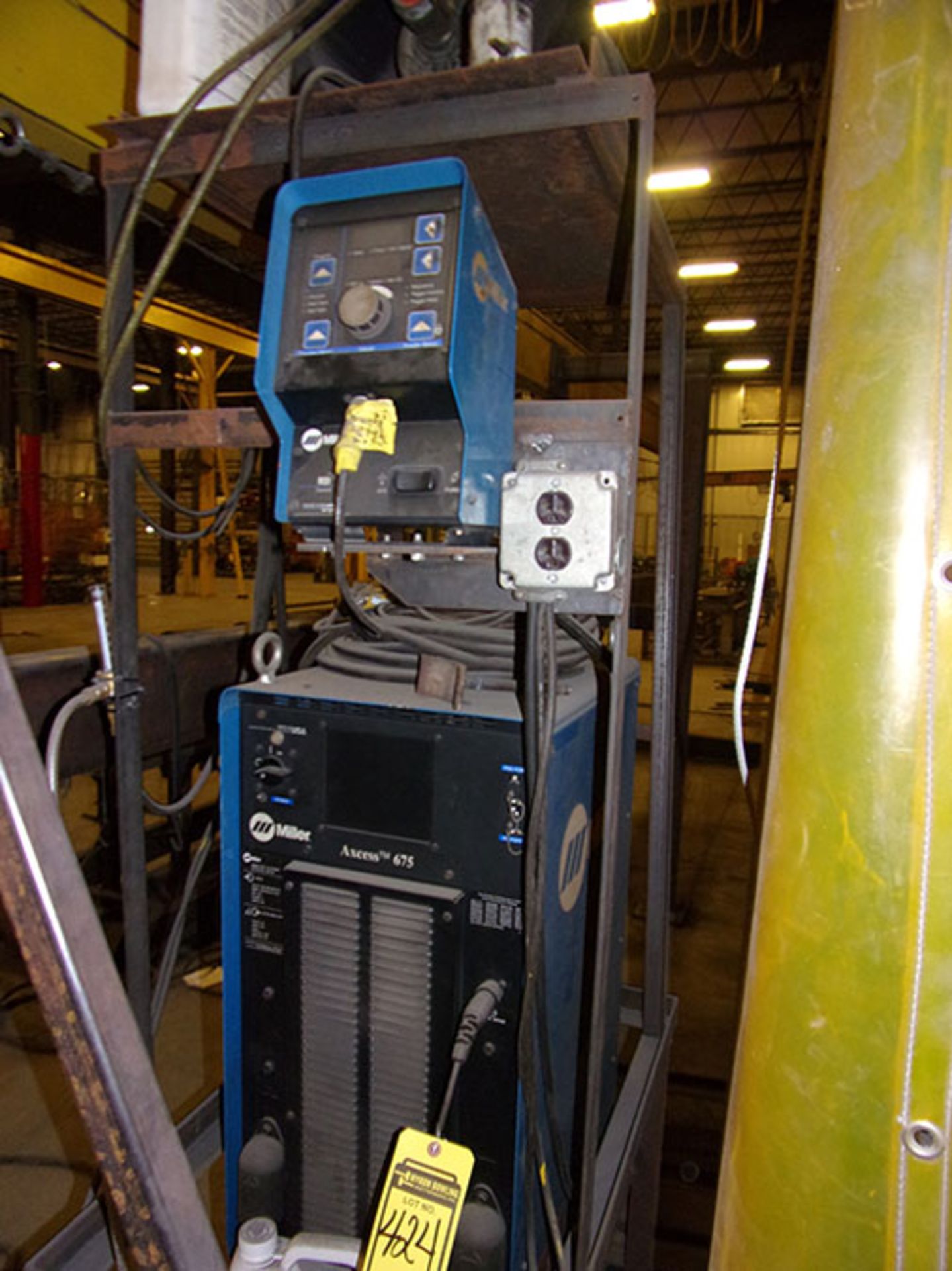 MILLER SINGLE HEAD BEAM WELDER WITH MILLER TM675 POWER SUPPLY WITH ROLLS