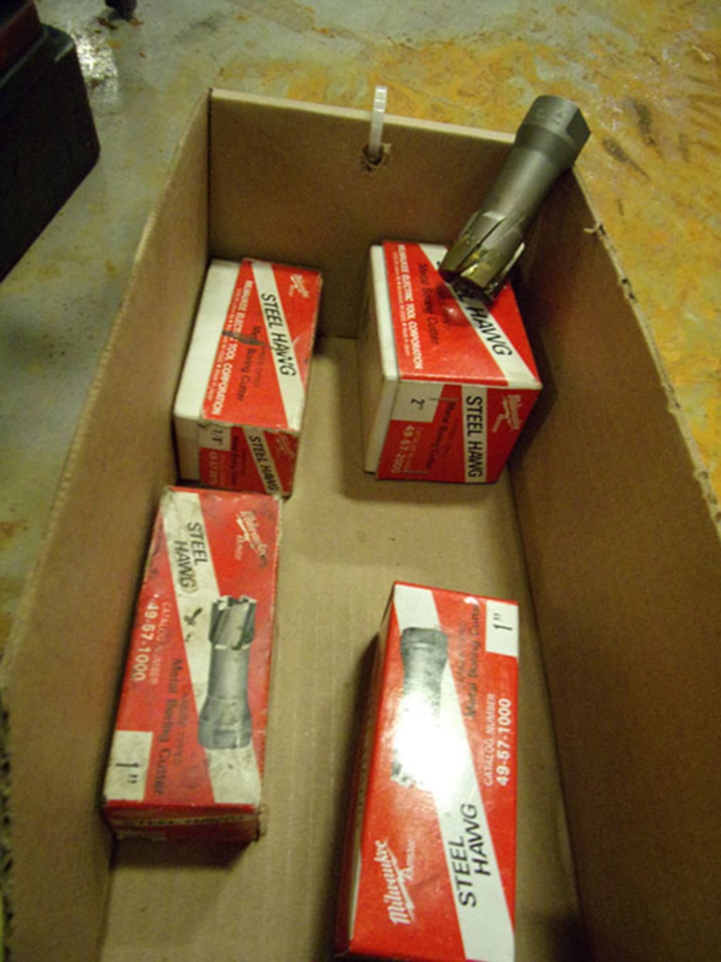 LOT OF MILWAUKEE METAL BORING CUTTERS