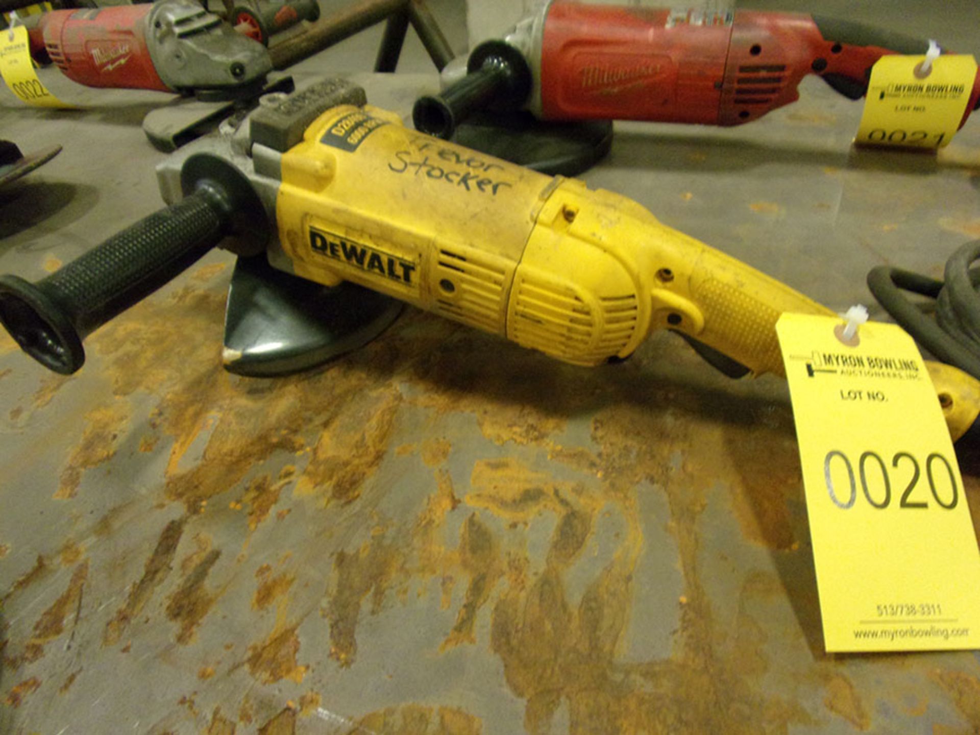 DEWALT ANGLE GRINDER