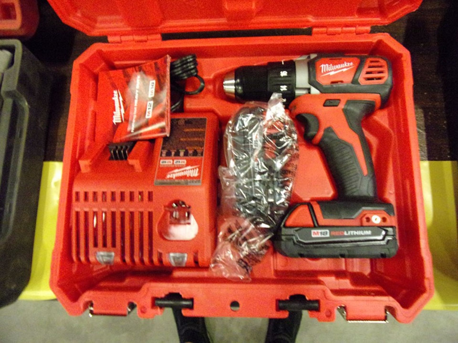 MILWAUKEE CORDLESS 1/2'' DRILL WITH CHARGER