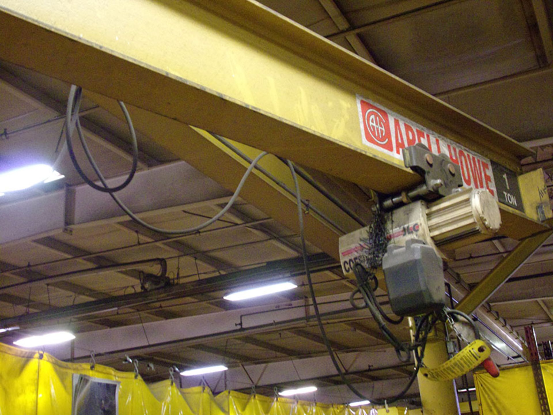 POLE JIB WITH COFFING 1-TON HOIST (JIB ONLY)