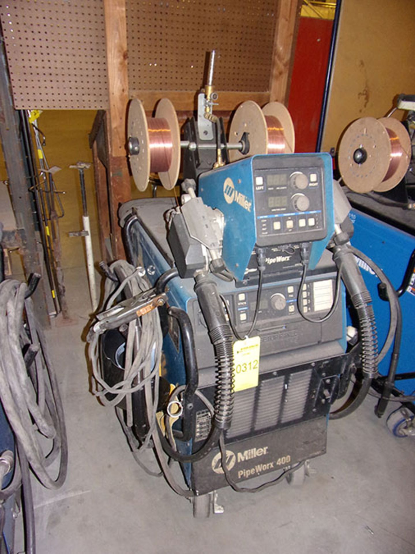 MILLER PIPEWORX 400 MIG WELDER; S/N MA250005G