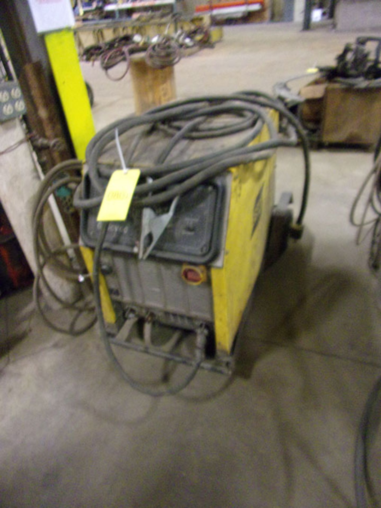 PORTABLE ESAB 635CV/CC WELDER; S/N MORJ542001