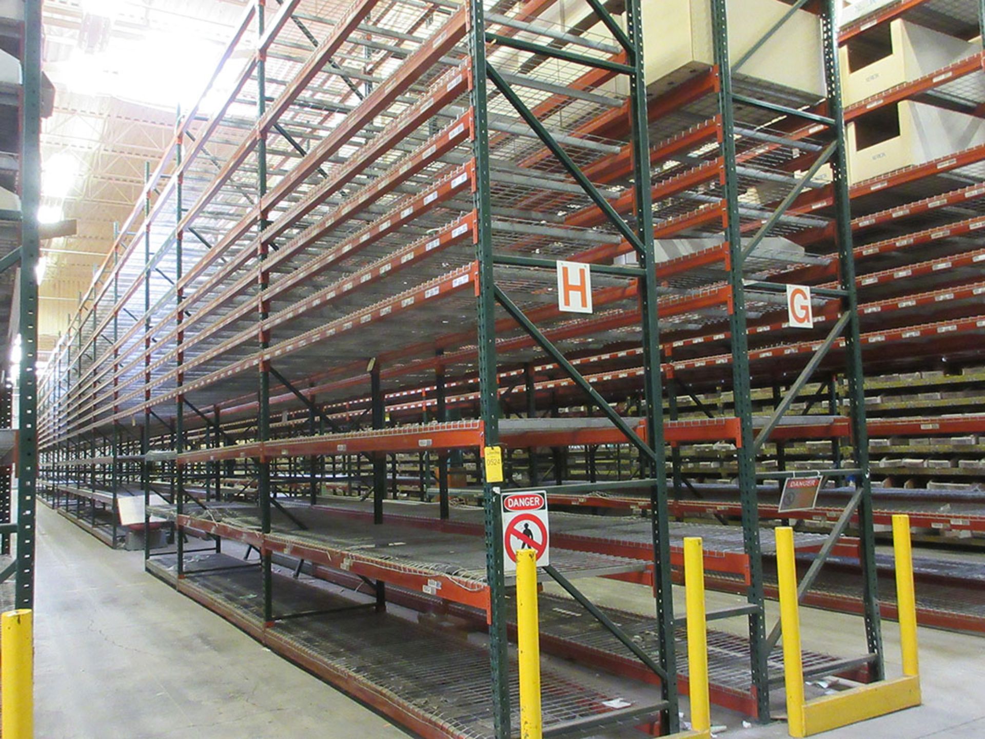 (34) SECTIONS OF TEARDROP STYLE PALLET RACK; (36) 20' UPRIGHTS, (672) 12' X 4'' CROSSBEAMS, (134) 8'