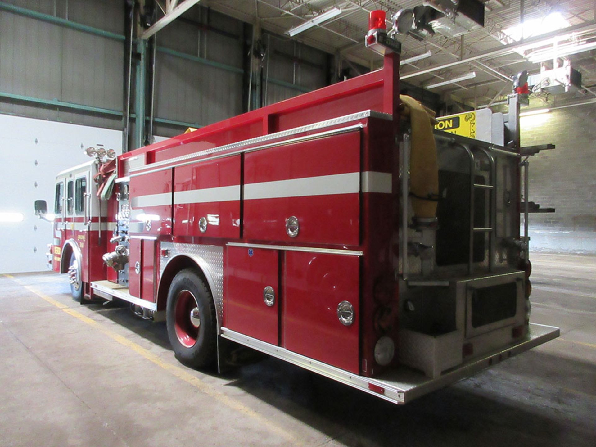 1992 EMERGENCY ONE FIRE ENGINE; GVWR 35,800, 23,000 MILES, 914 HOURS, BUMPER GRAVEL SHIELD, BUMPER - Image 3 of 6