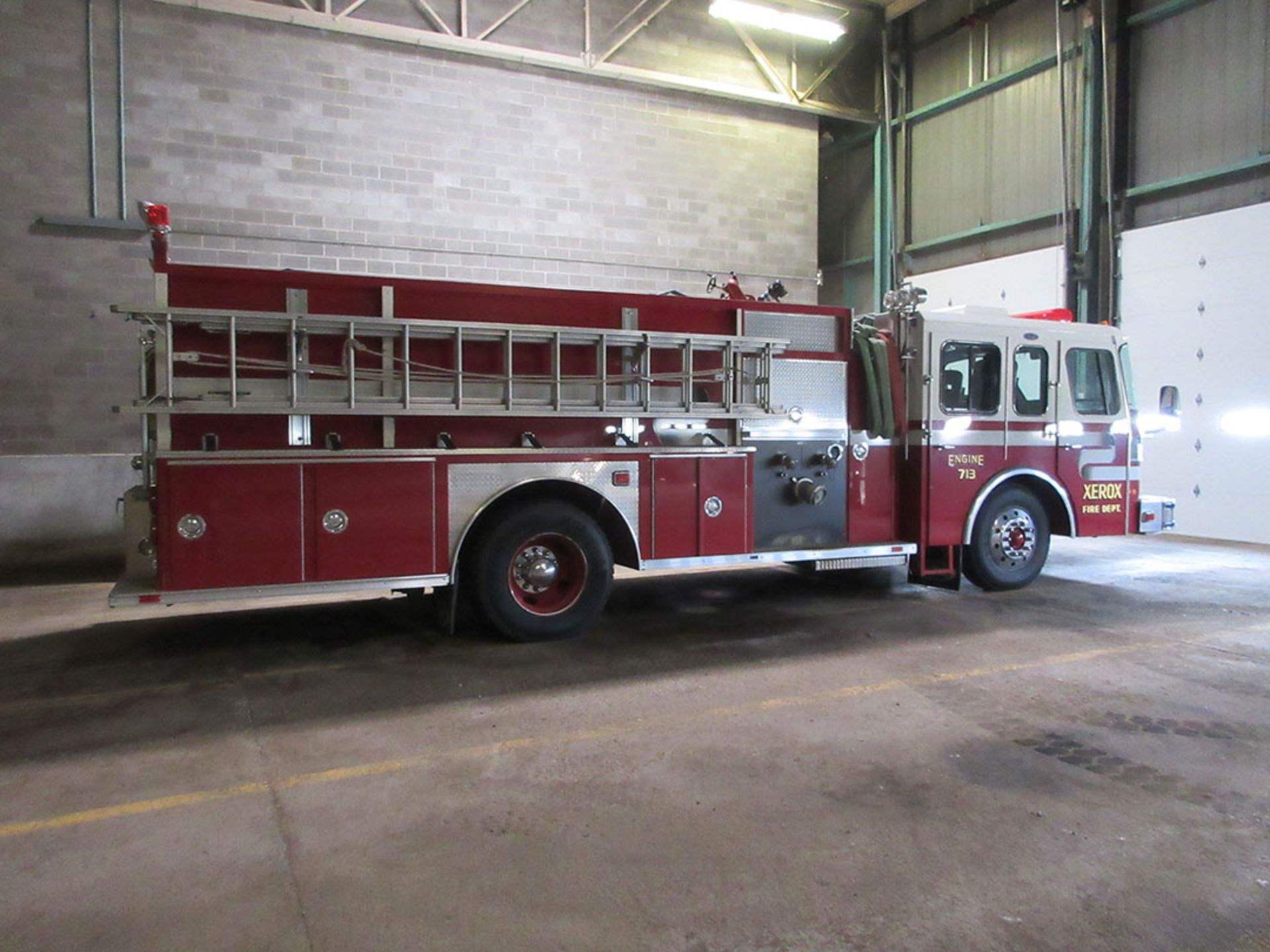 1992 EMERGENCY ONE FIRE ENGINE; GVWR 35,800, 23,000 MILES, 914 HOURS, BUMPER GRAVEL SHIELD, BUMPER - Image 4 of 6