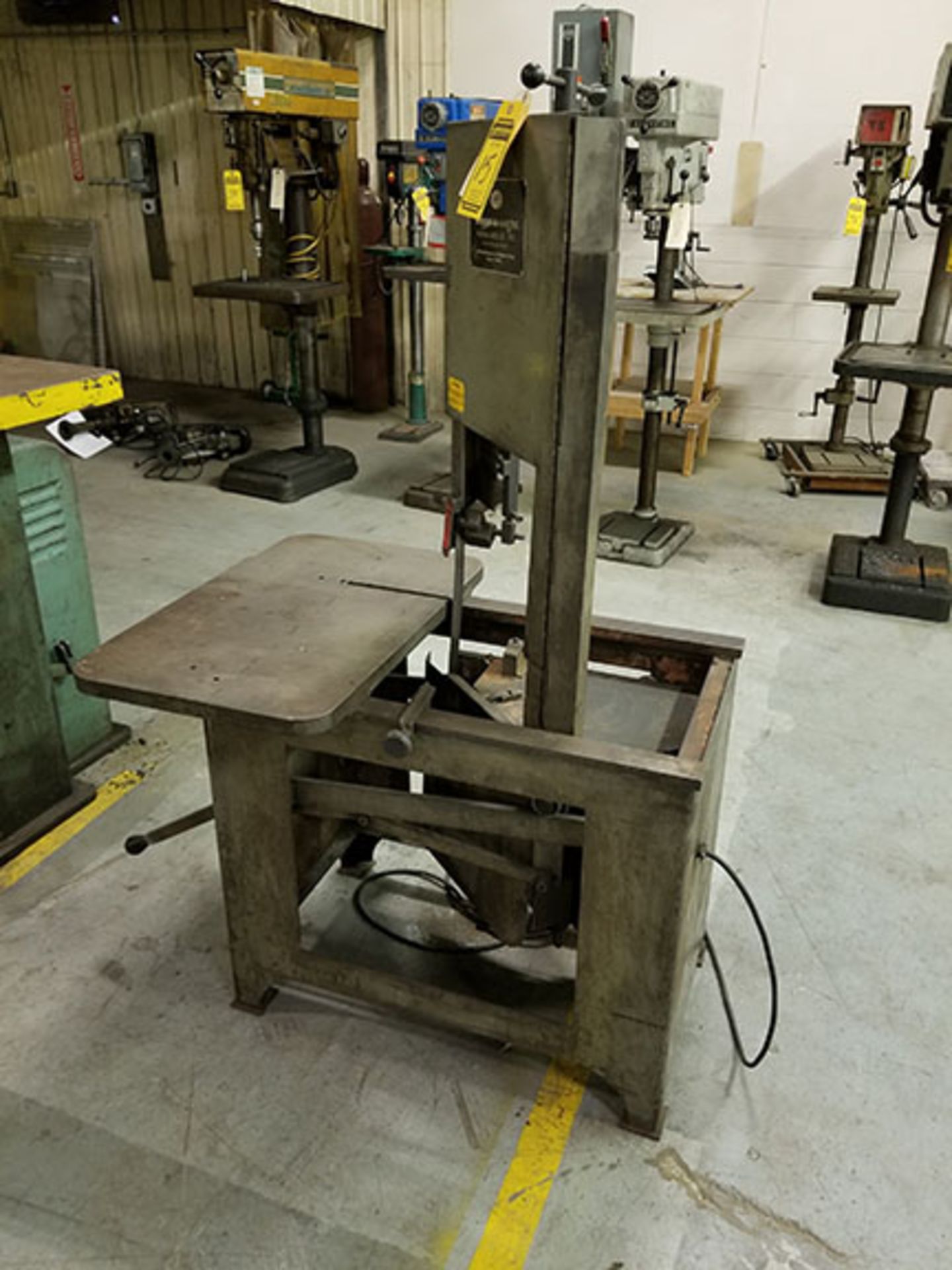 PMC WORK-A-MATIC VERTICAL BAND SAW - Image 2 of 2