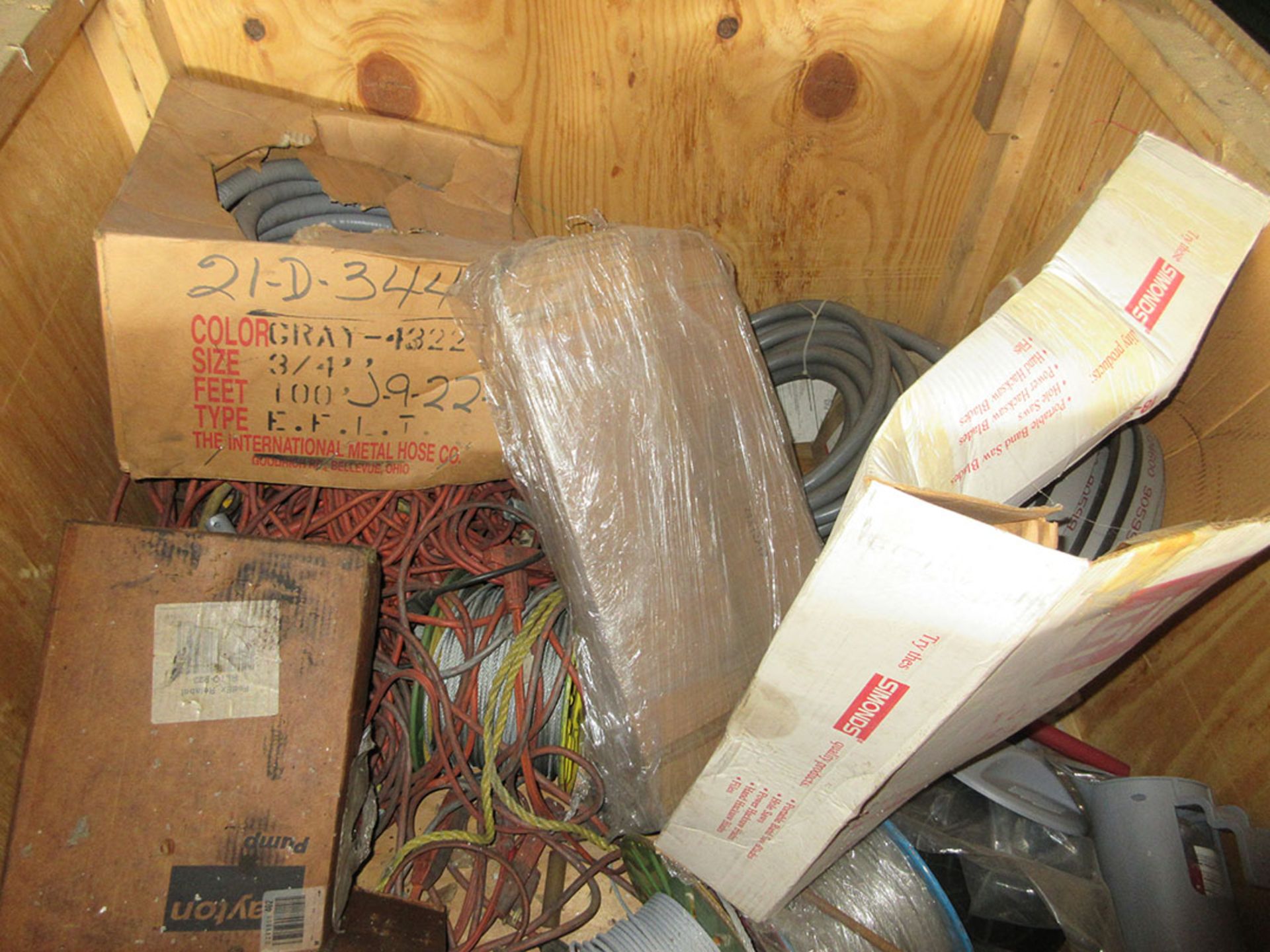 (5) CRATES WITH WATER HOSE, ABRASIVE DISCS, CYLINDERS, INDUCTION MOTORS, AND ELECTRICAL ITEMS - Image 4 of 5