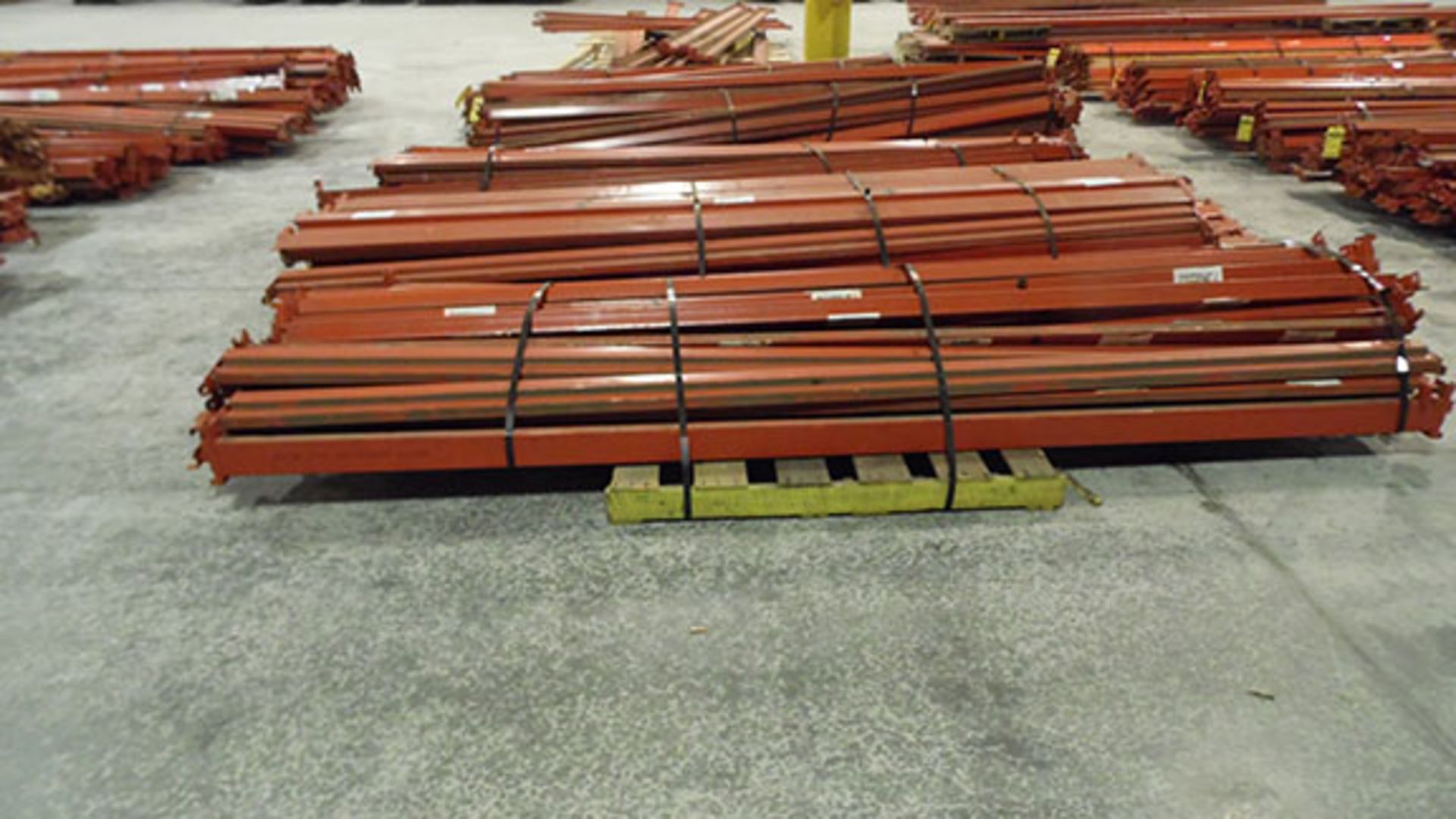 (X206) PIECES OF RIDG-U-RAK PALLET RACKING 132'' X 4'' HORIZONTAL BEAMS