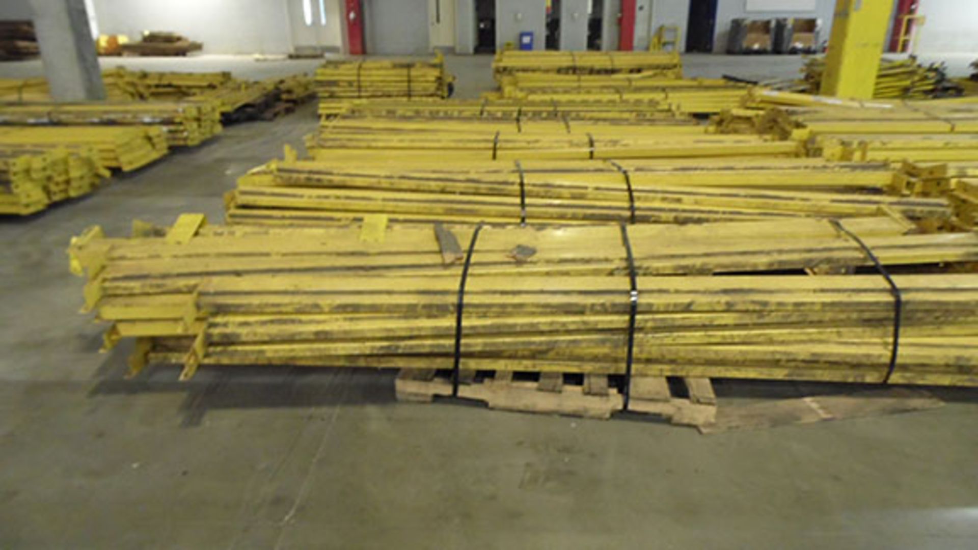 LOT OF (APPROX. 30) 138'' X 6'' & (APPROX. 66) 138'' X 4'', AND (25) 130'' X 7'' PIC MODULE