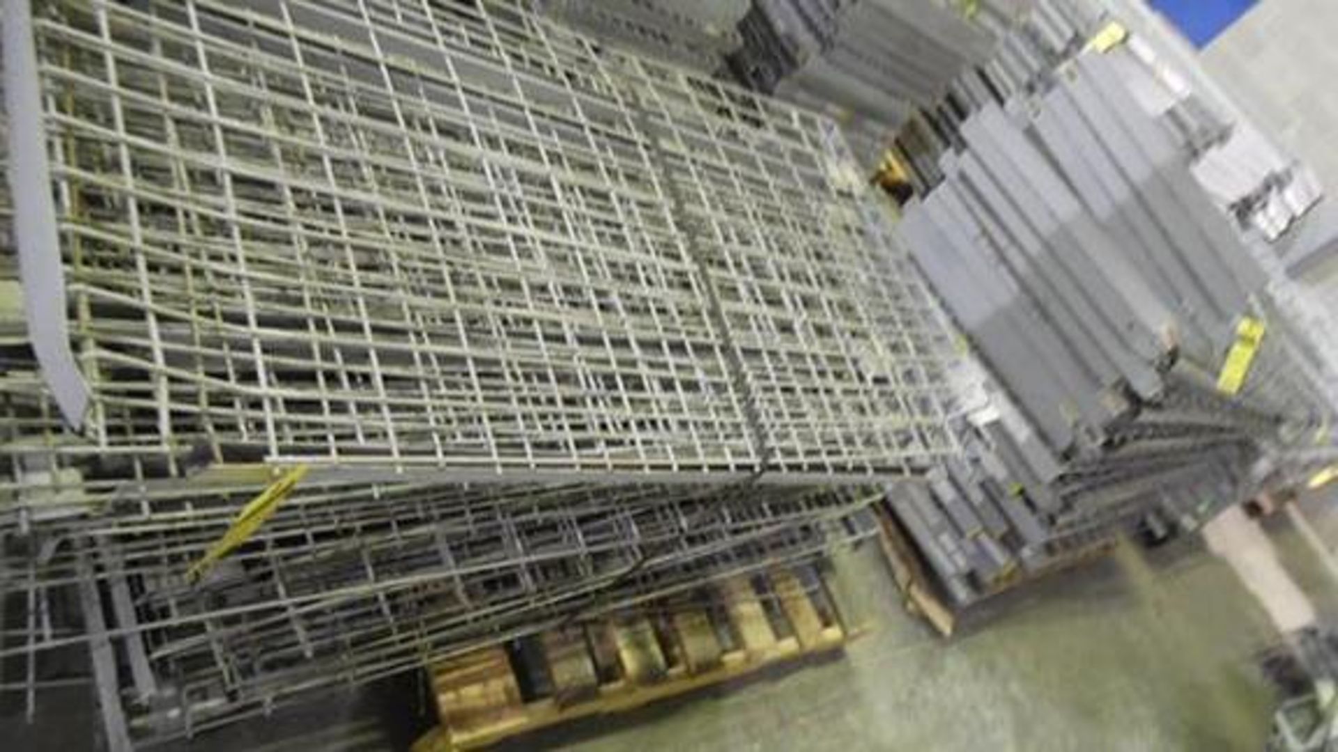 (X46) PALLET RACK WIRE DECKING 33'' X 62 1/2''