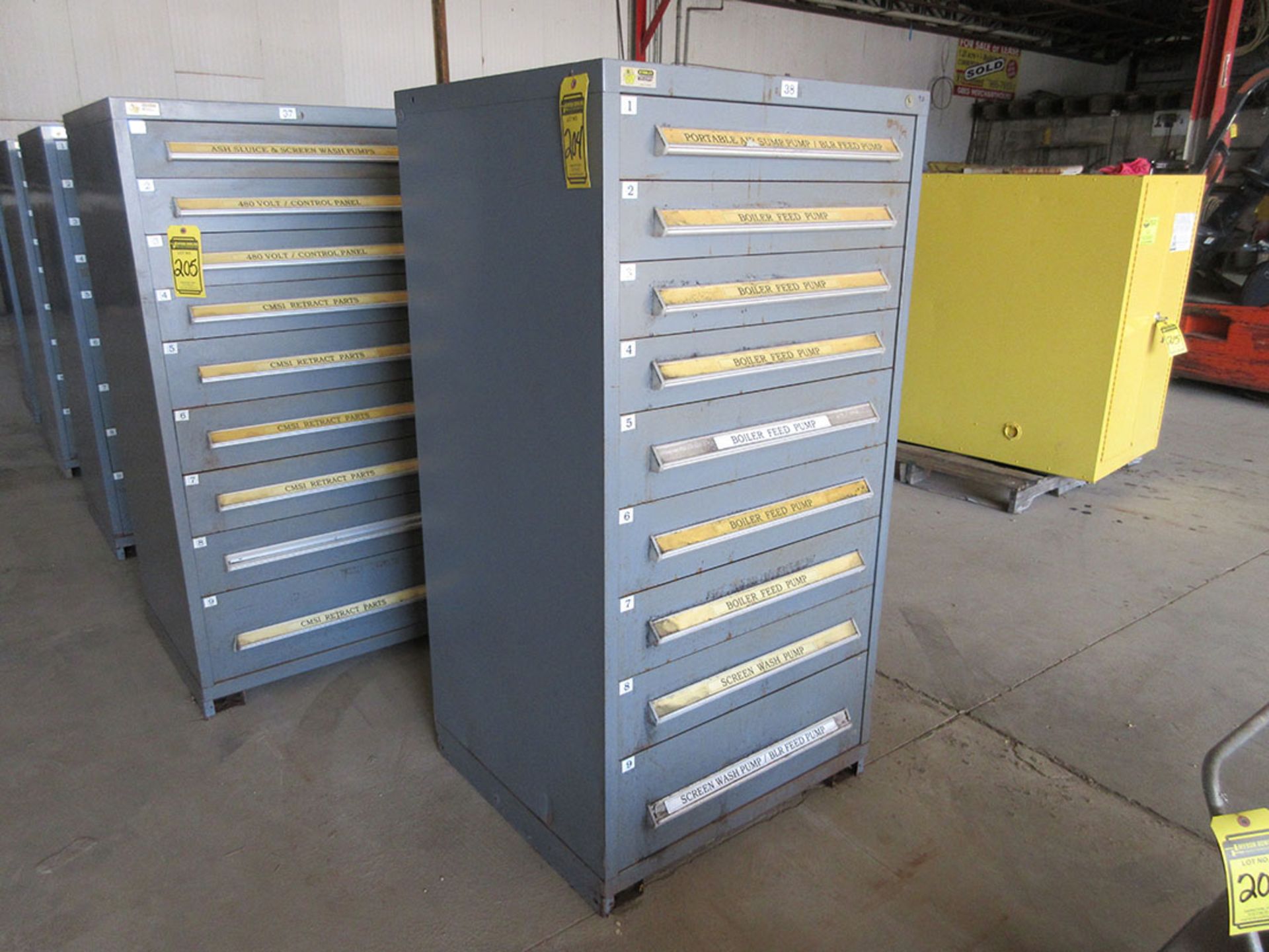 VIDMAR 9-DRAWER TOOL CABINET