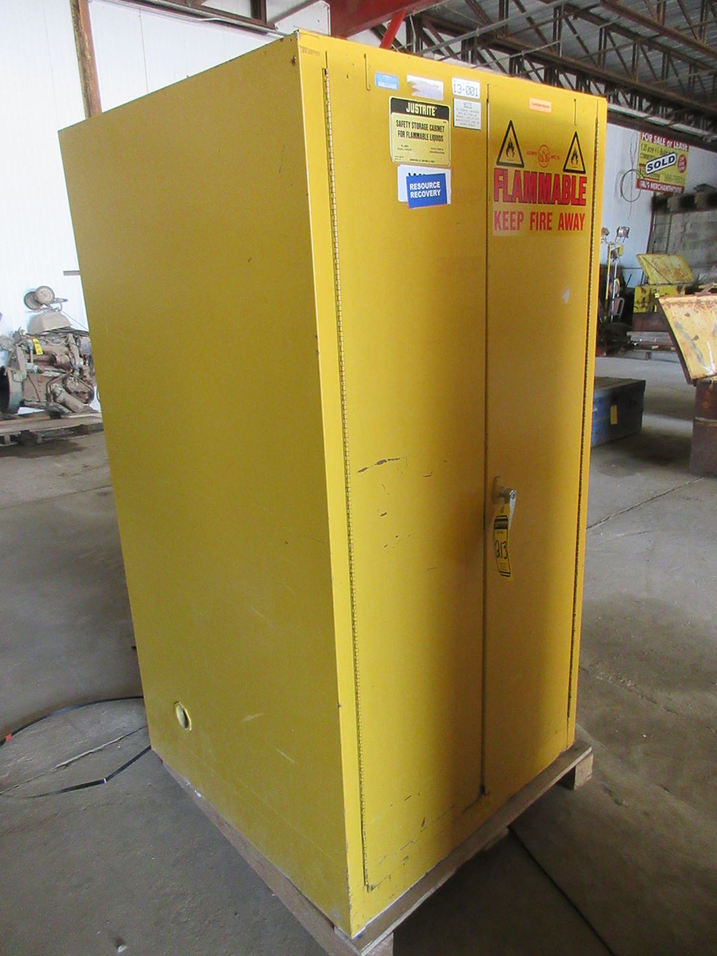 JUSTRITE 60-GALLON FLAMMABLE LIQUIDS STORAGE CABINET