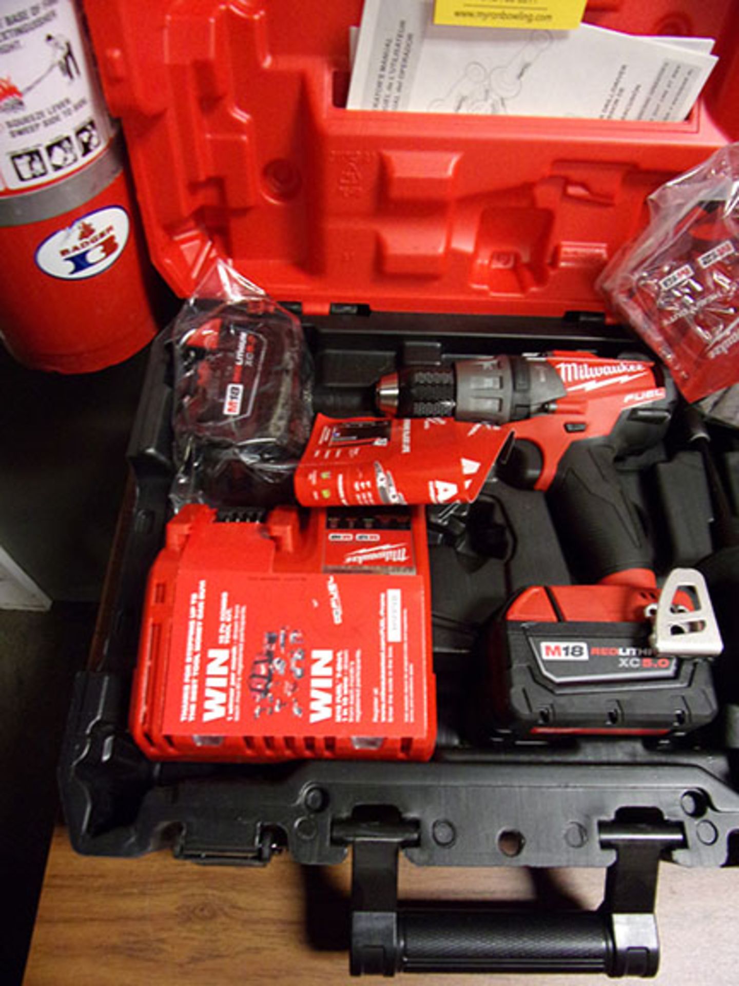 MILWAUKEE M18V FUEL 1/2'' DRILL/DRIVER/HAMMER DRILL WITH CHARGER & BATTERY (NEW)