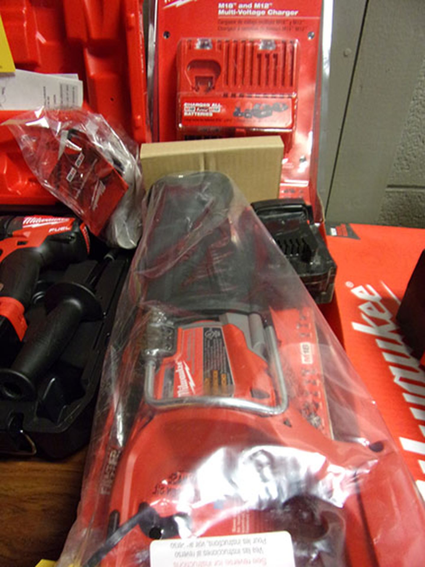 MILWAUKEE RECIPROCATING SAWZALL WITH CHARGER & BATTERY (NEW)