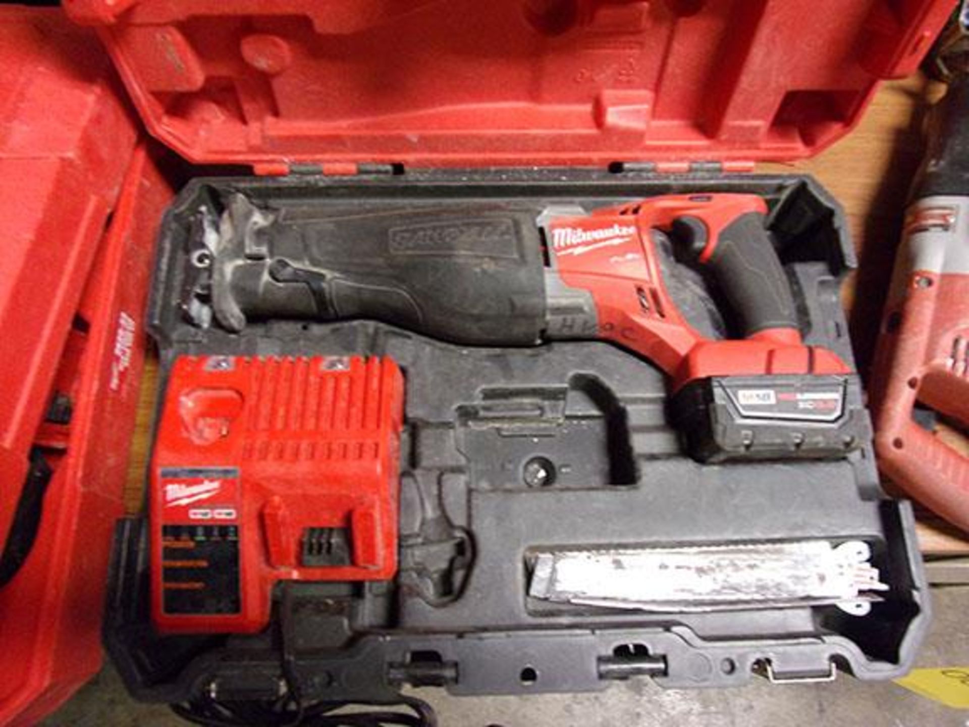 MILWAUKEE M18V FUEL SAWZALL WITH CHARGER & BATTERIES