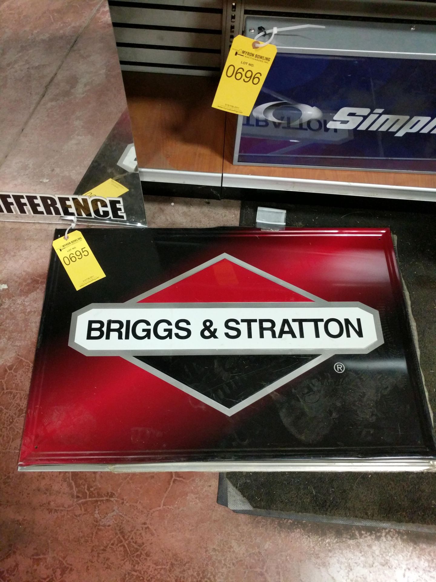 BRIGGS & STRATTON SIGN