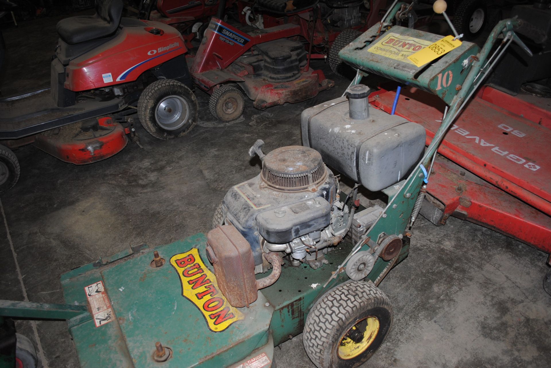 BUNTON COMMERCIAL RIDING MOWER