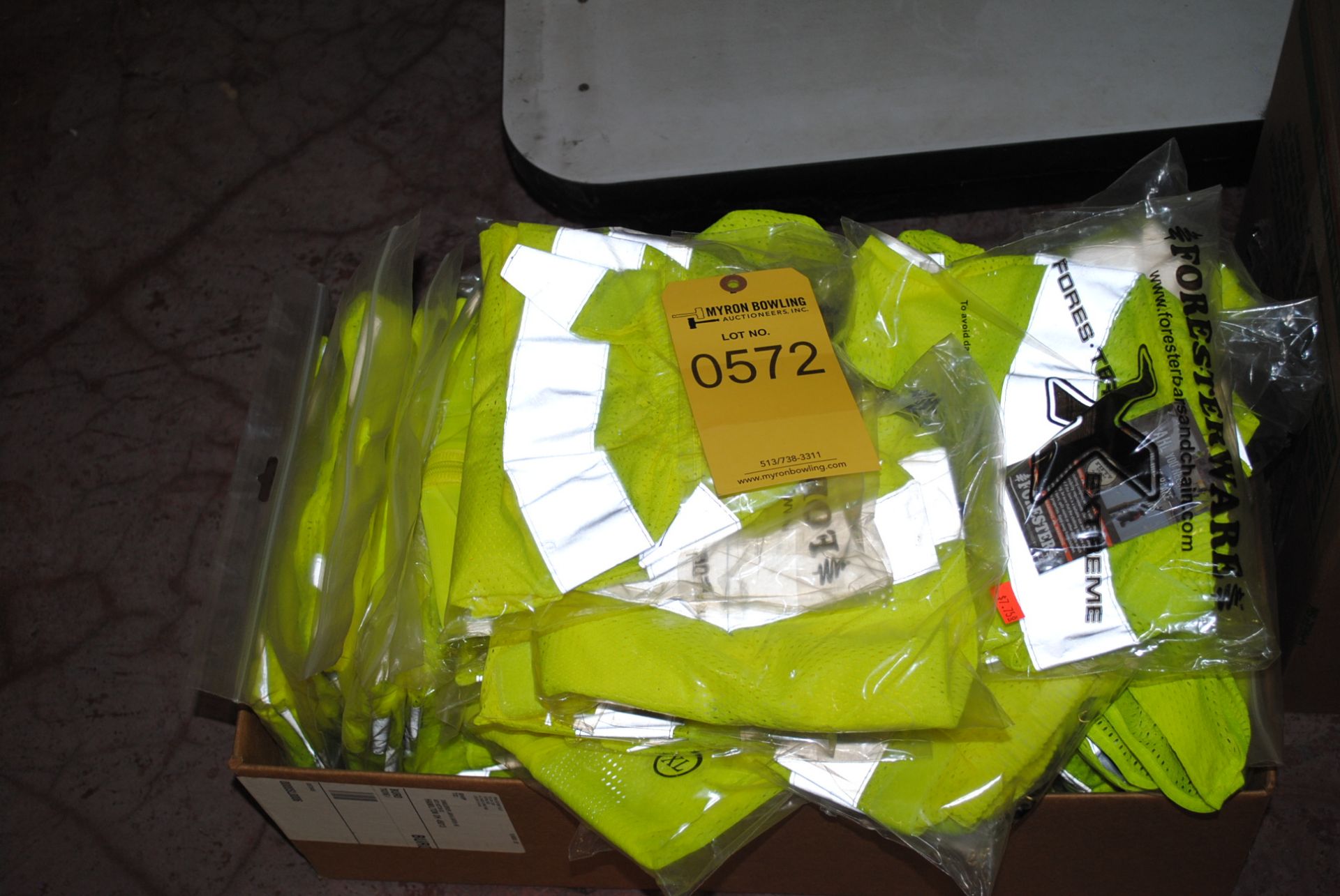 LOT OF SAFETY VEST & PANTS