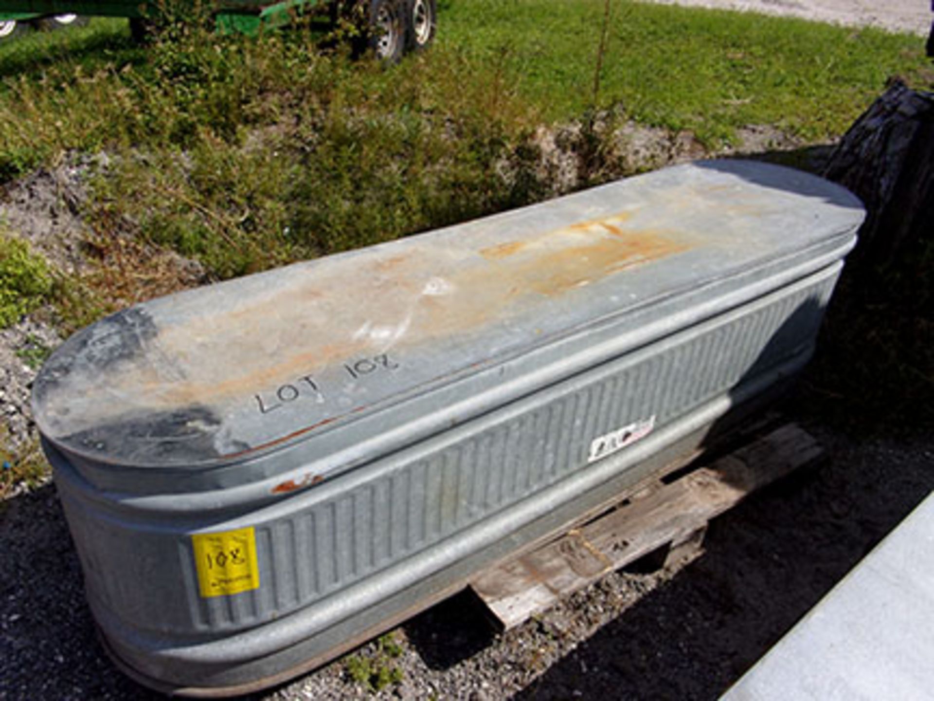 GALVANIZED STEEL WATER TROUGH